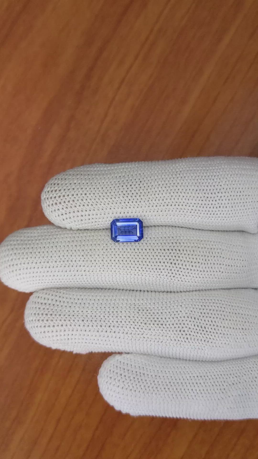 1.56 Ct. Blue Sapphire from Ceylon (Sri Lanka) Size Video