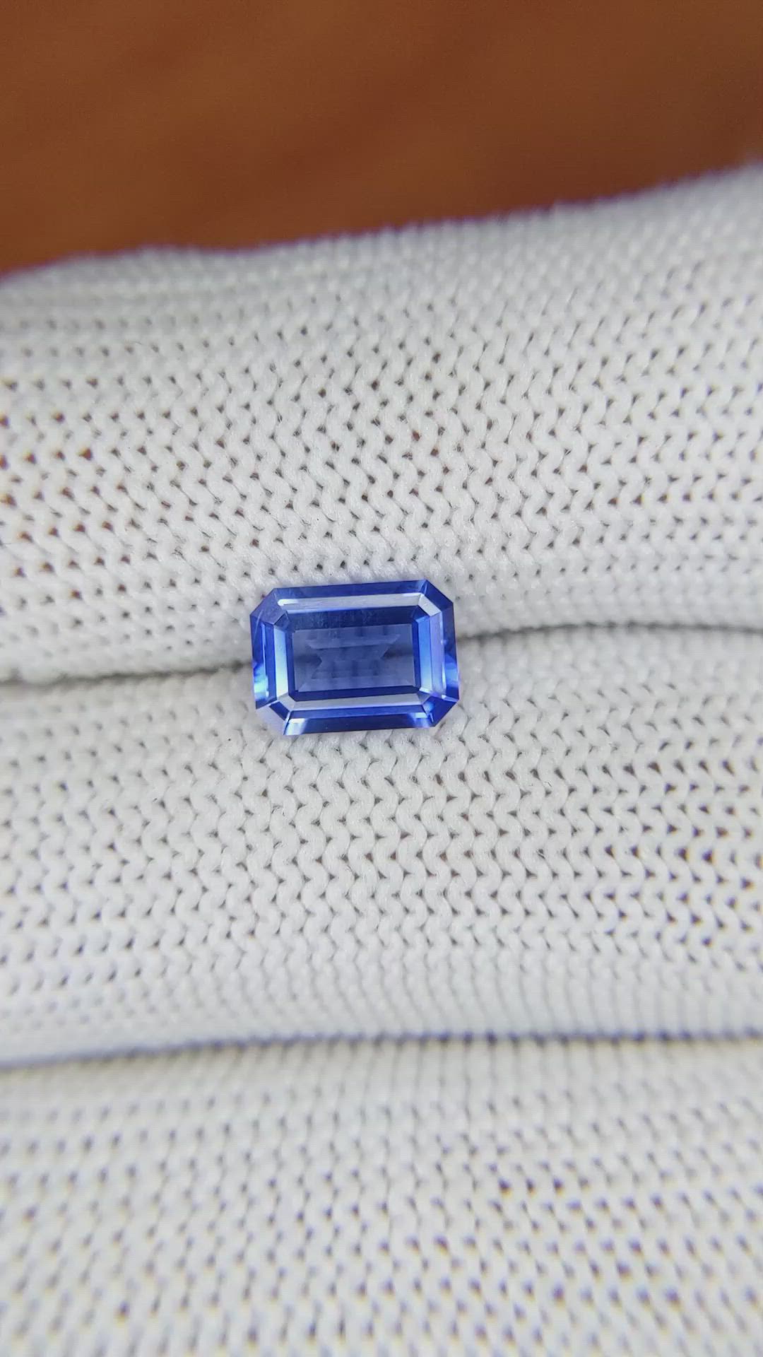 1.56 Ct. Blue Sapphire from Ceylon (Sri Lanka) Size Video