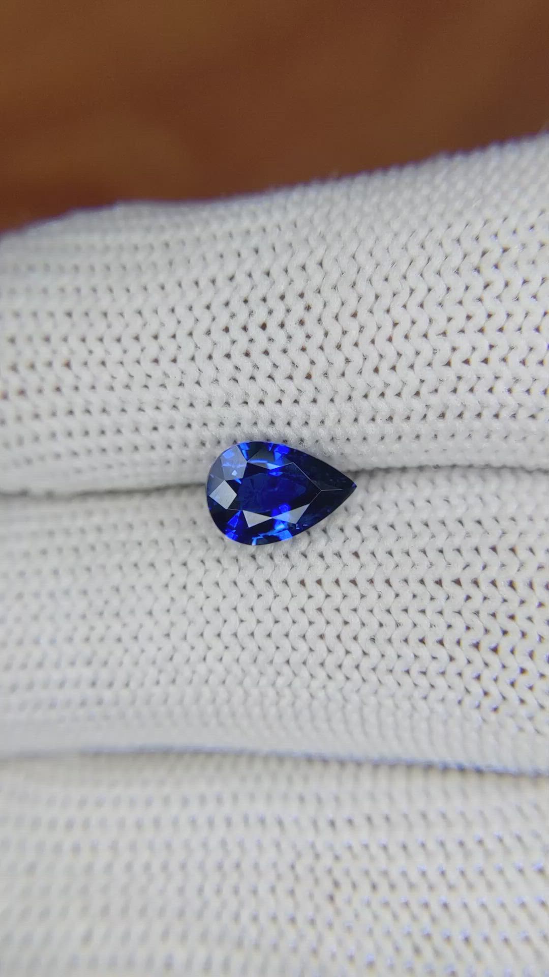 1.59 Ct. Blue Sapphire from Ceylon (Sri Lanka) Size Video
