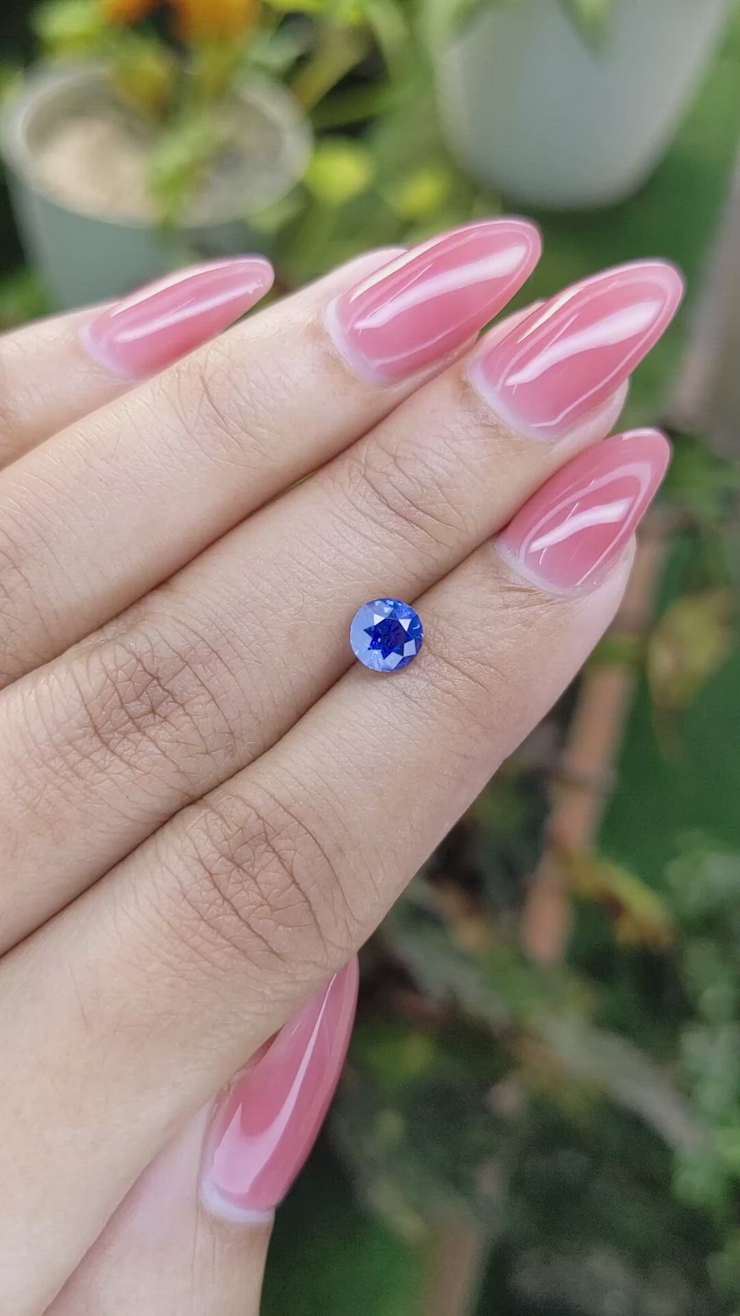 1.03 Ct. Blue Sapphire from Ceylon (Sri Lanka) Size Video