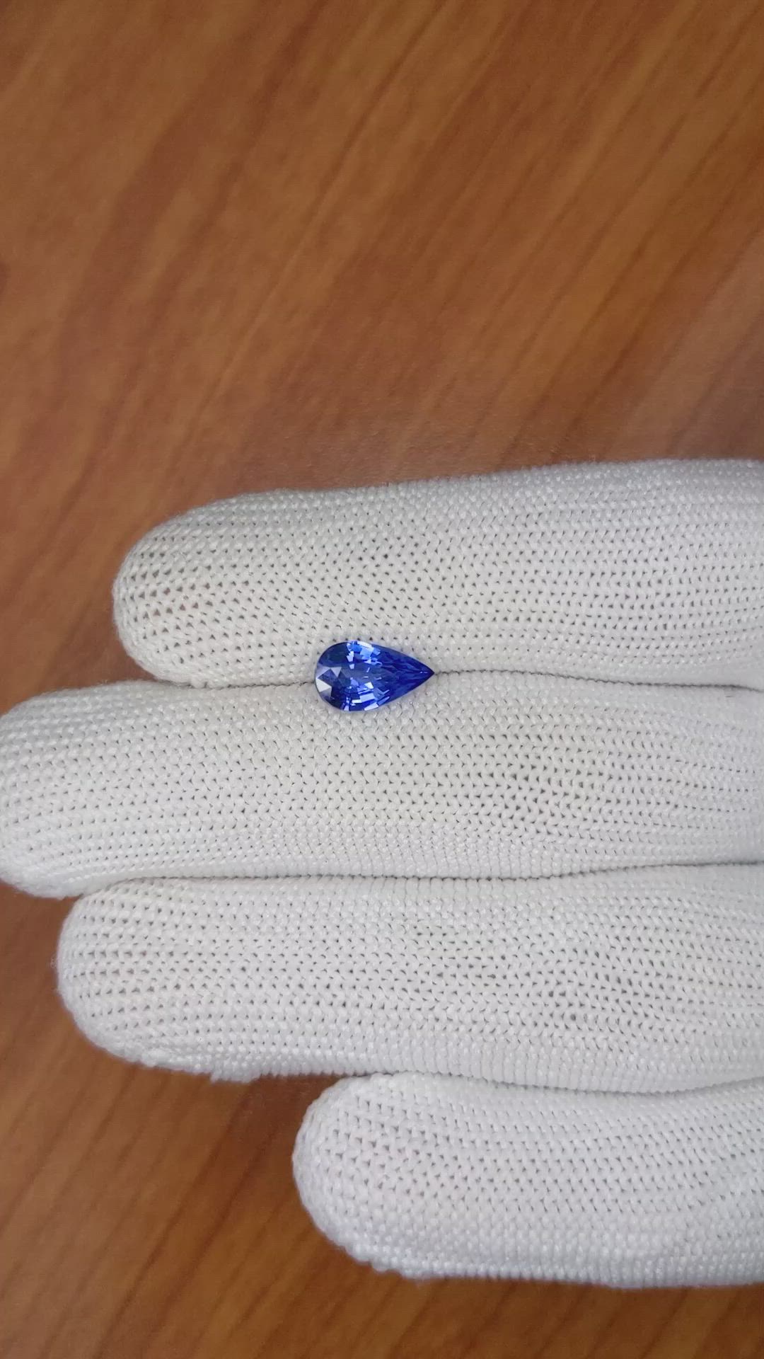 1.86 Ct. Blue Sapphire from Ceylon (Sri Lanka) Size Video