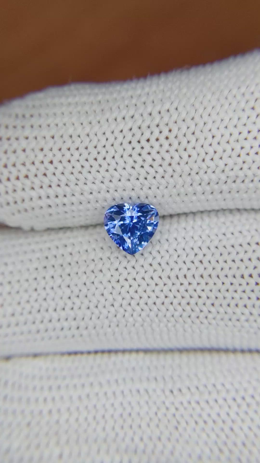 1.23 Ct. Blue Sapphire from Ceylon (Sri Lanka) Size Video
