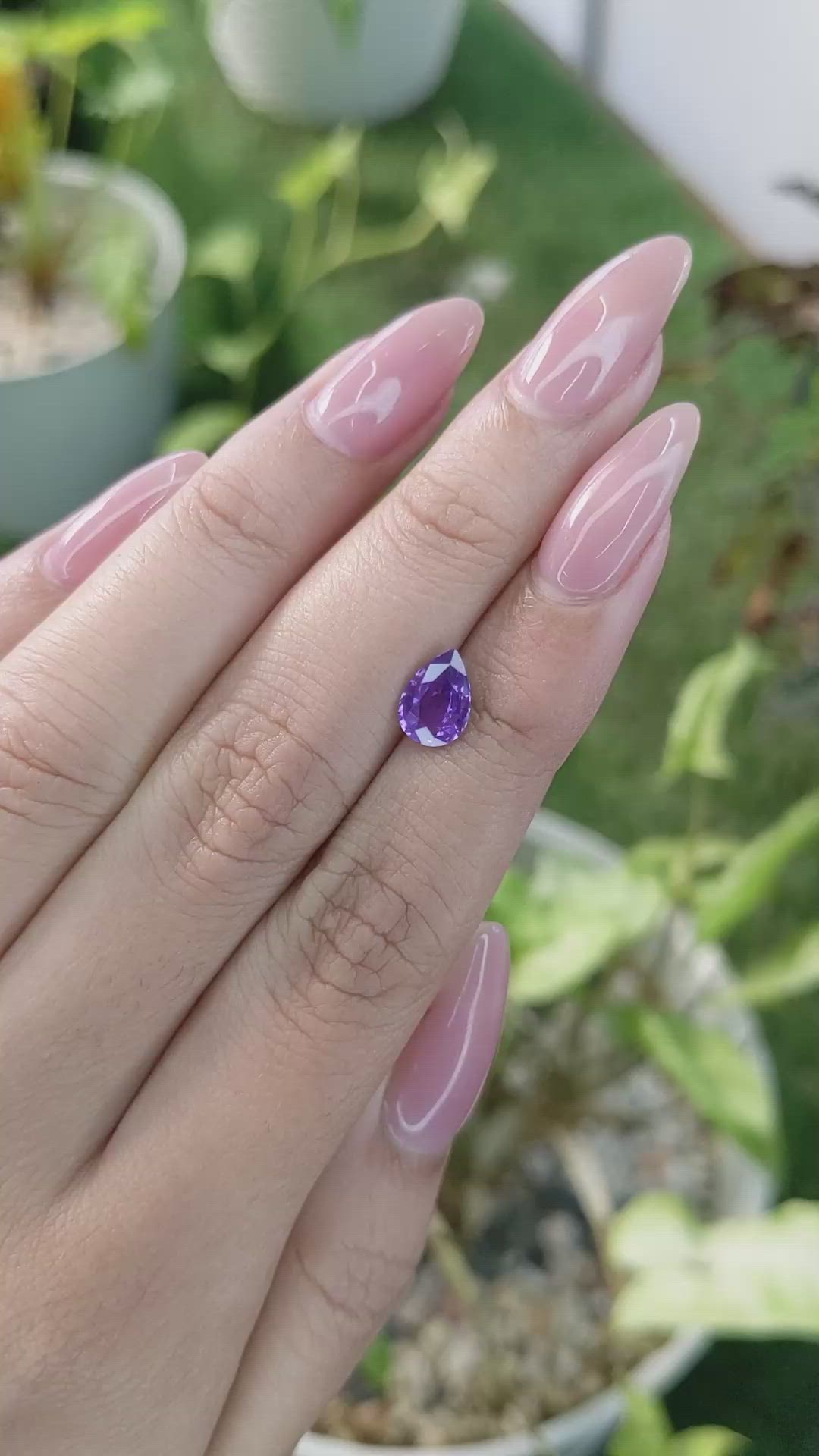 1.39 Ct. Pinkish Purple Sapphire from Ceylon (Sri Lanka) Size Video