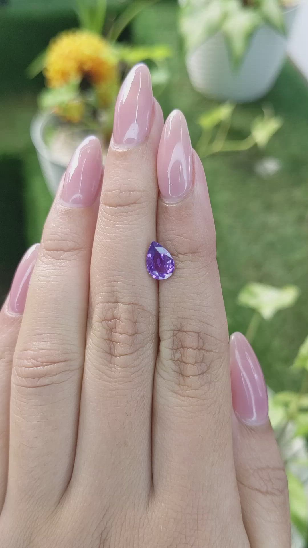 1.39 Ct. Pinkish Purple Sapphire from Ceylon (Sri Lanka) Size Video