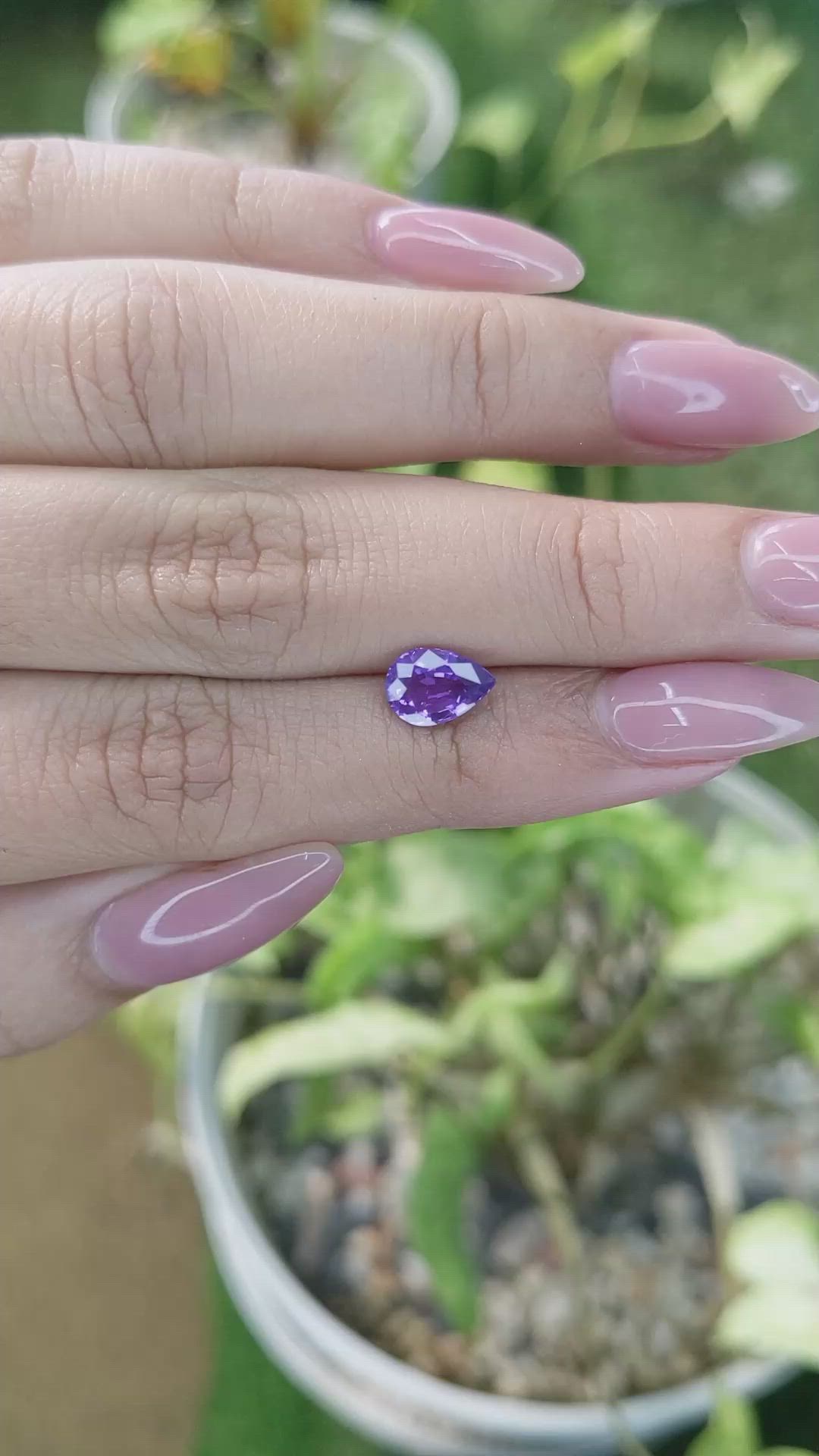 1.39 Ct. Pinkish Purple Sapphire from Ceylon (Sri Lanka) Size Video