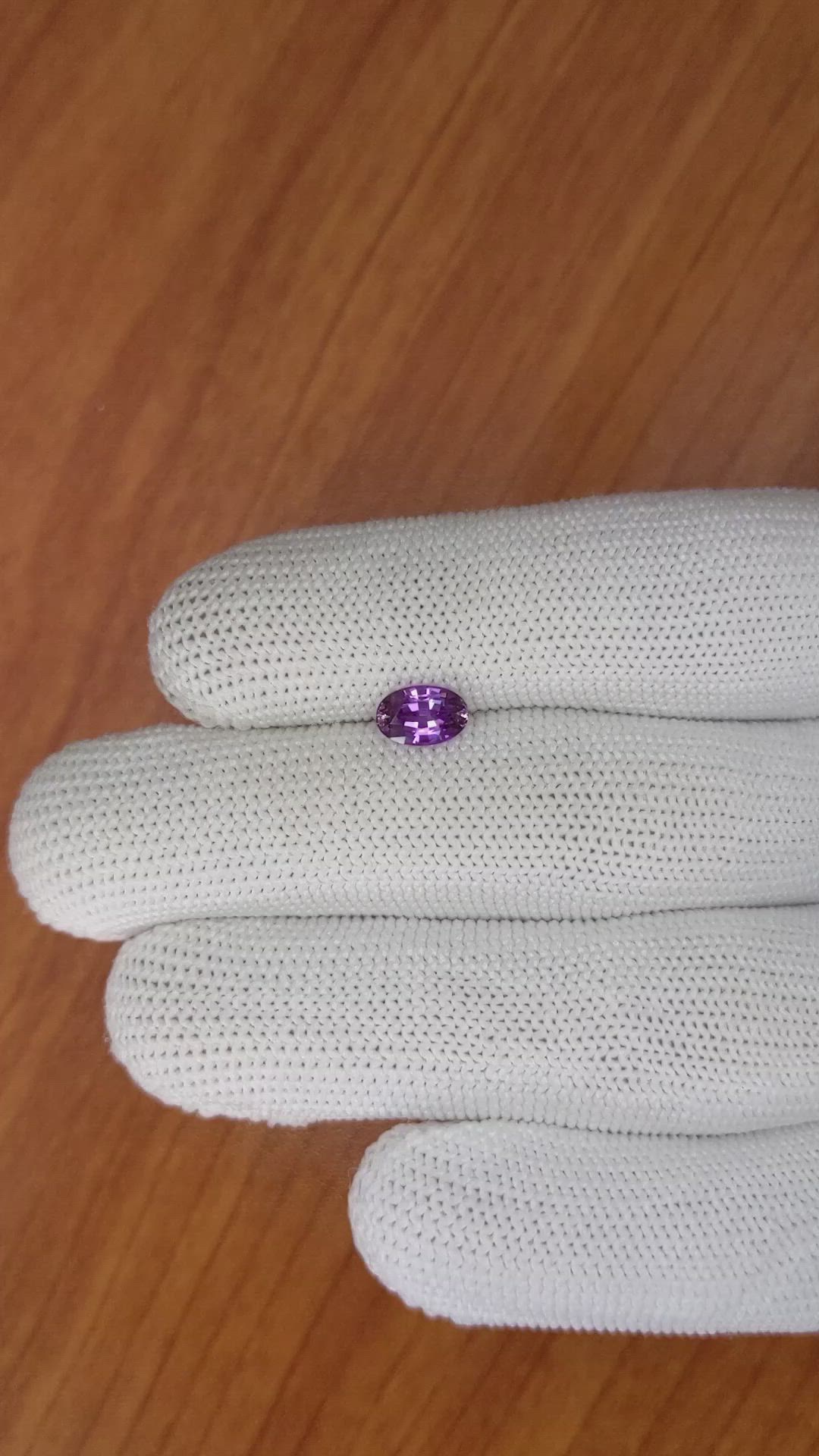 1.04 Ct. Pinkish Purple Sapphire from Ceylon (Sri Lanka) Size Video