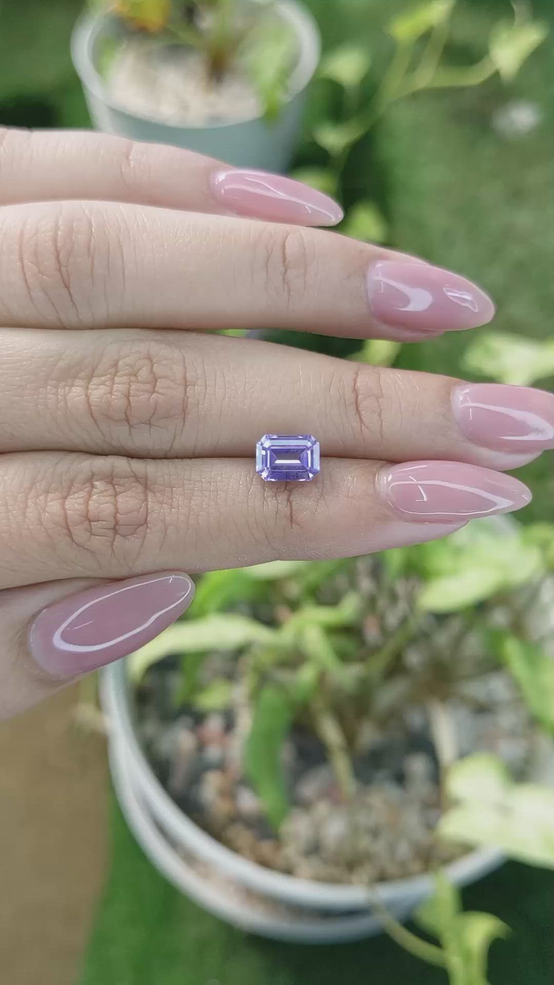 1.72 Ct. Violet Sapphire from Ceylon (Sri Lanka) Size Video