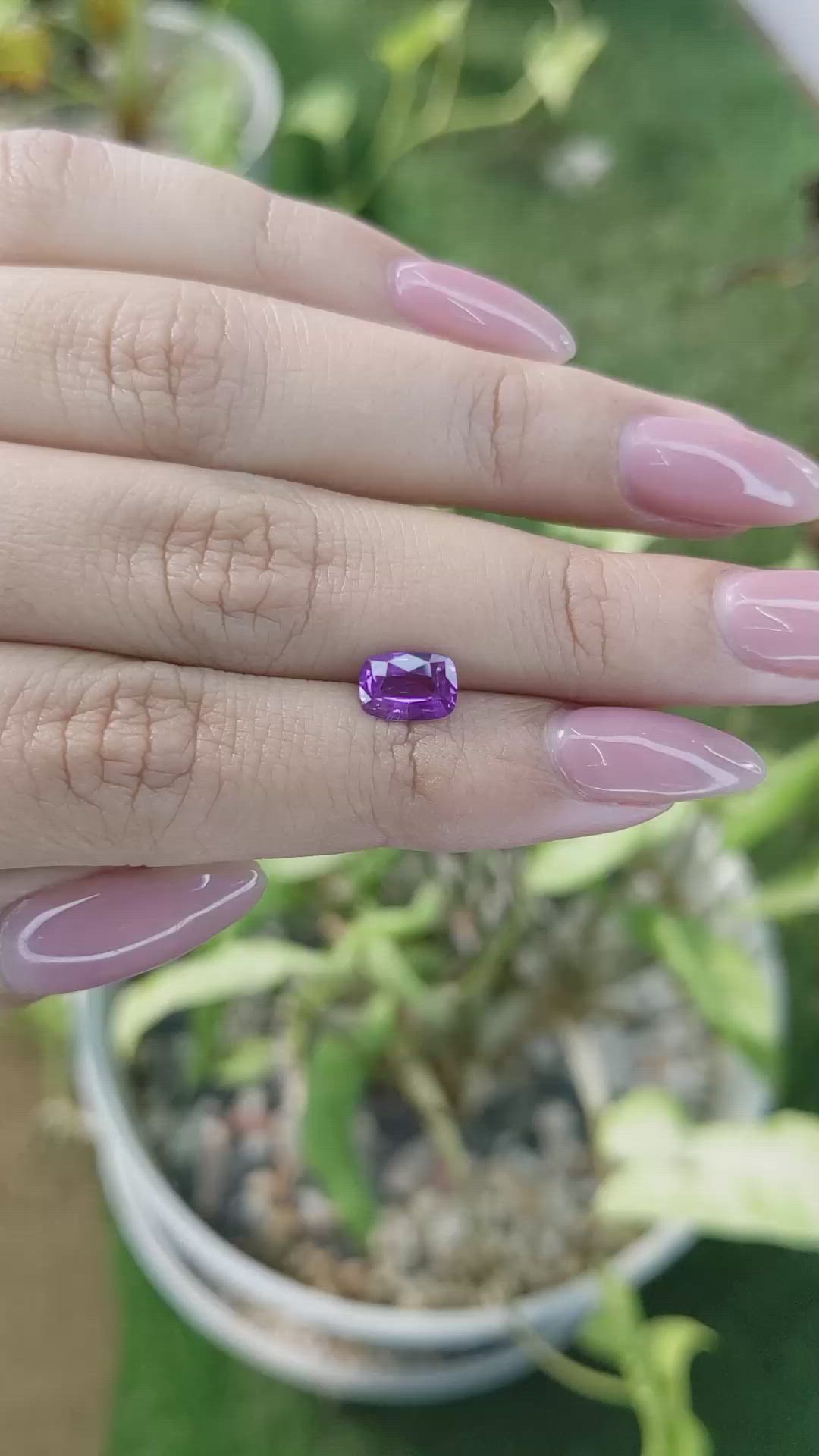 1.18 Ct. Pinkish Purple Sapphire from Ceylon (Sri Lanka) Size Video