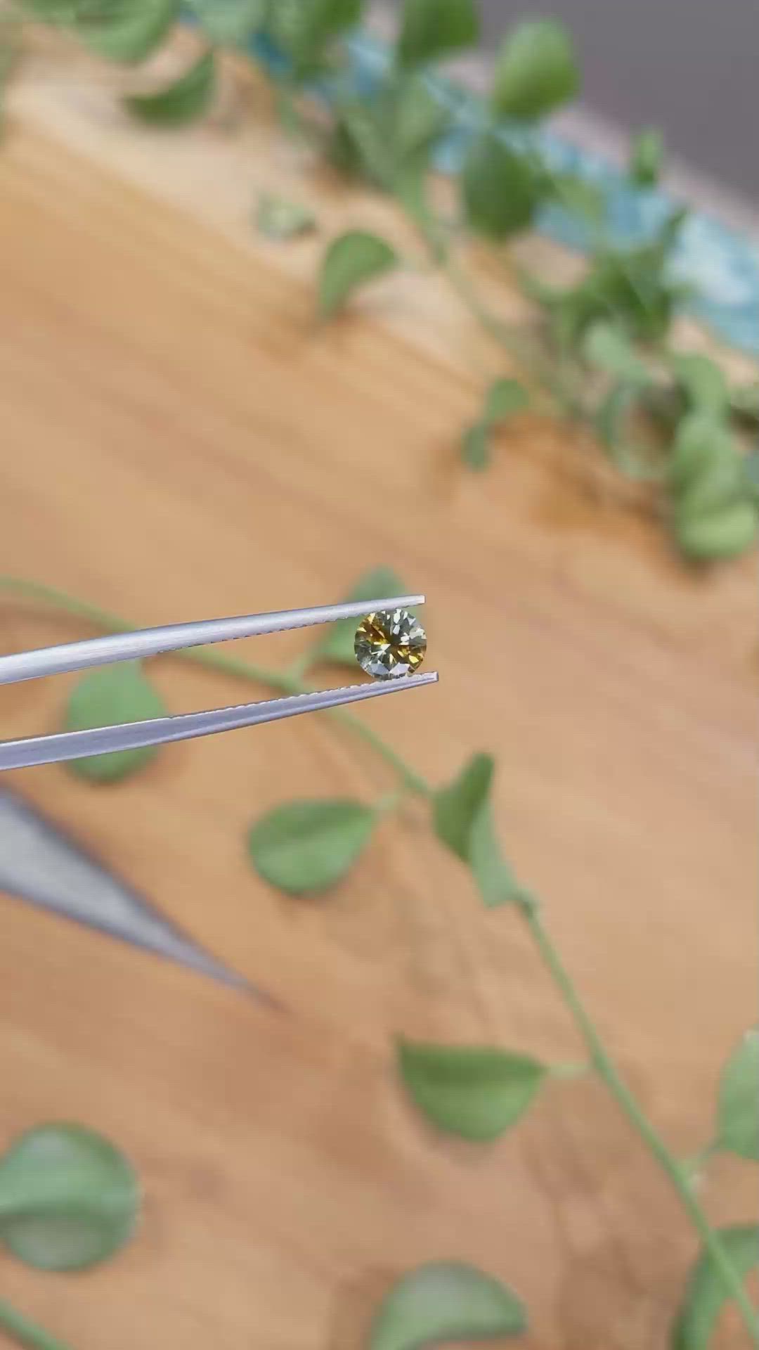 0.78 Ct. Bi Color Sapphire from Montana Size Video