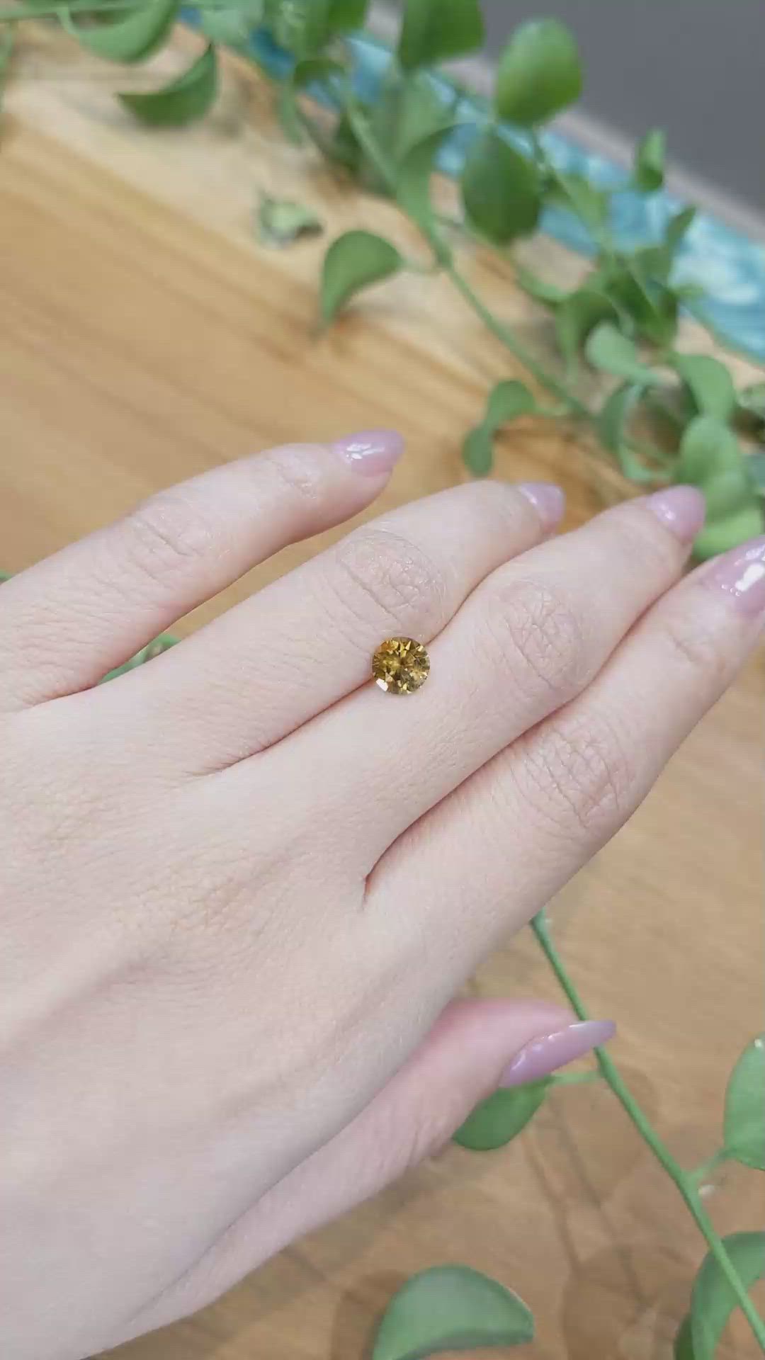 1.14 Ct. Bi Color Sapphire from Montana Size Video