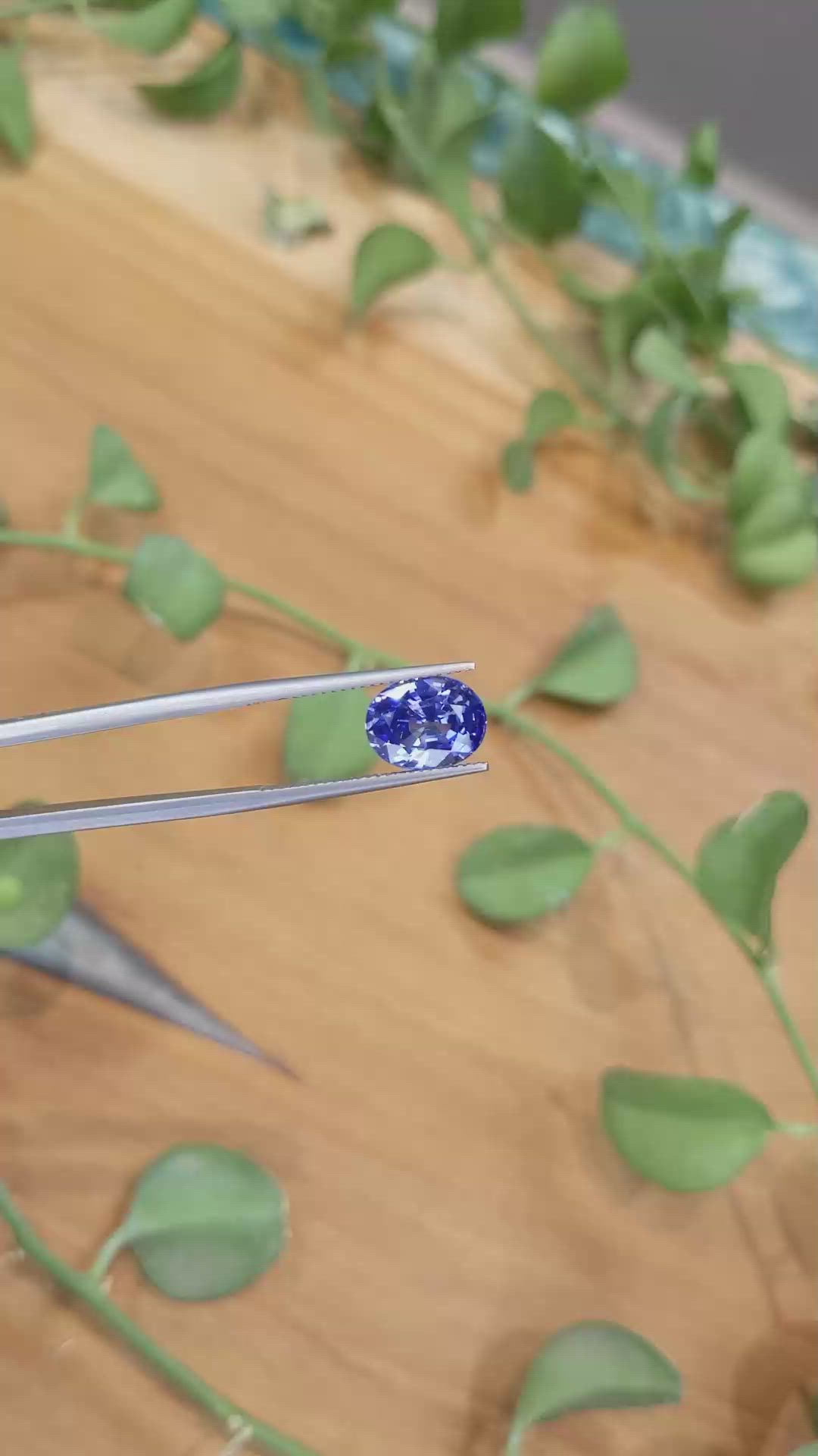 4.77 Ct. Blue Sapphire from Ceylon (Sri Lanka) Size Video