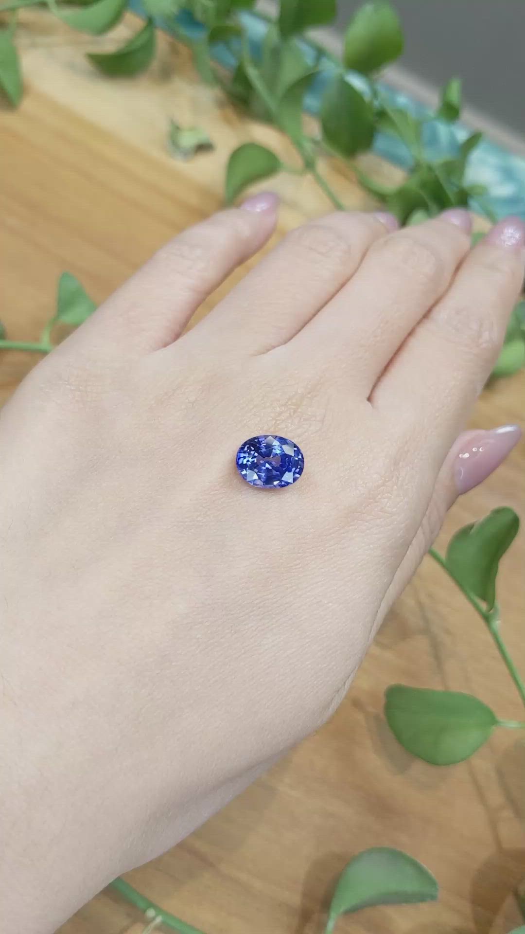 4.77 Ct. Blue Sapphire from Ceylon (Sri Lanka) Size Video