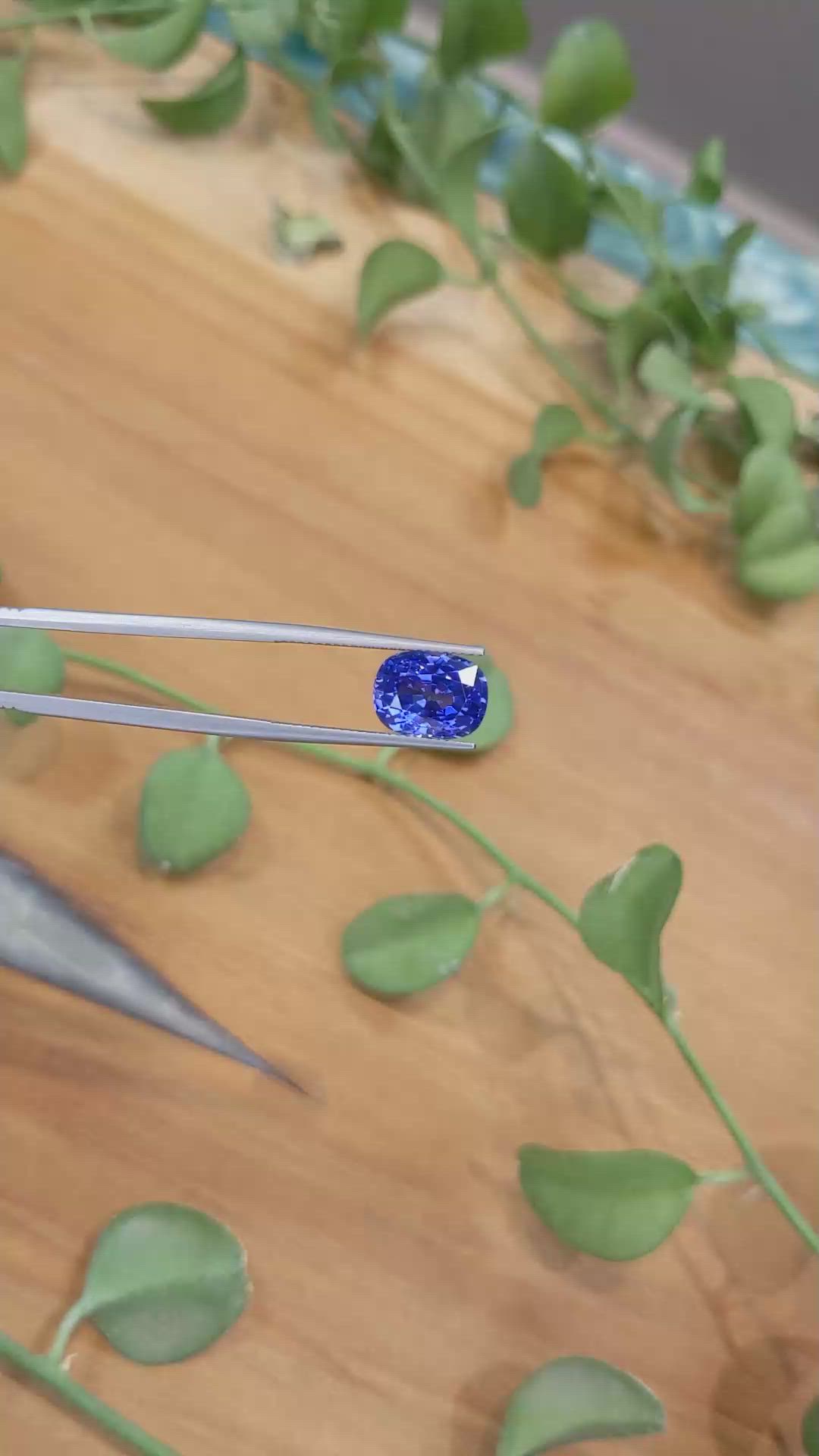 6.48 Ct. Blue Sapphire from Ceylon (Sri Lanka) Size Video