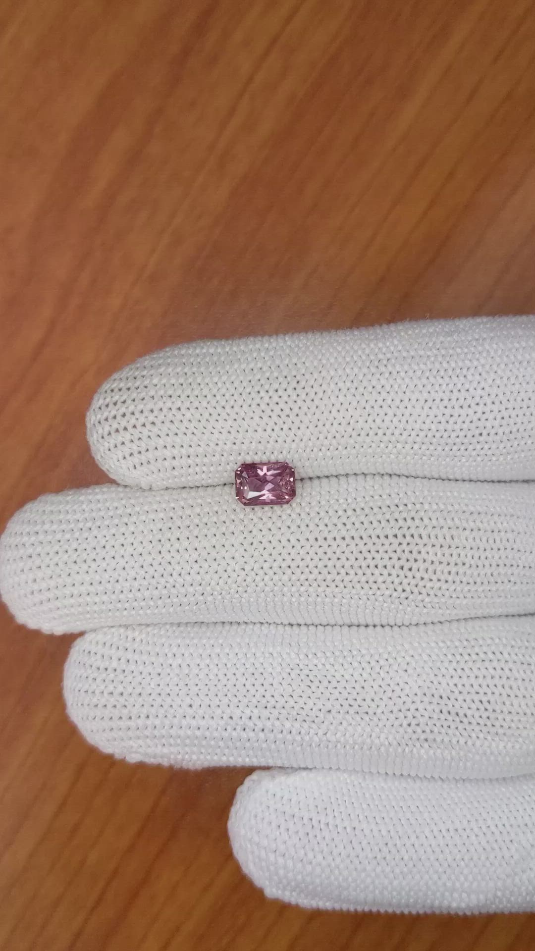 0.97 Ct. Pinkish Brown Sapphire from Ceylon (Sri Lanka) Size Video