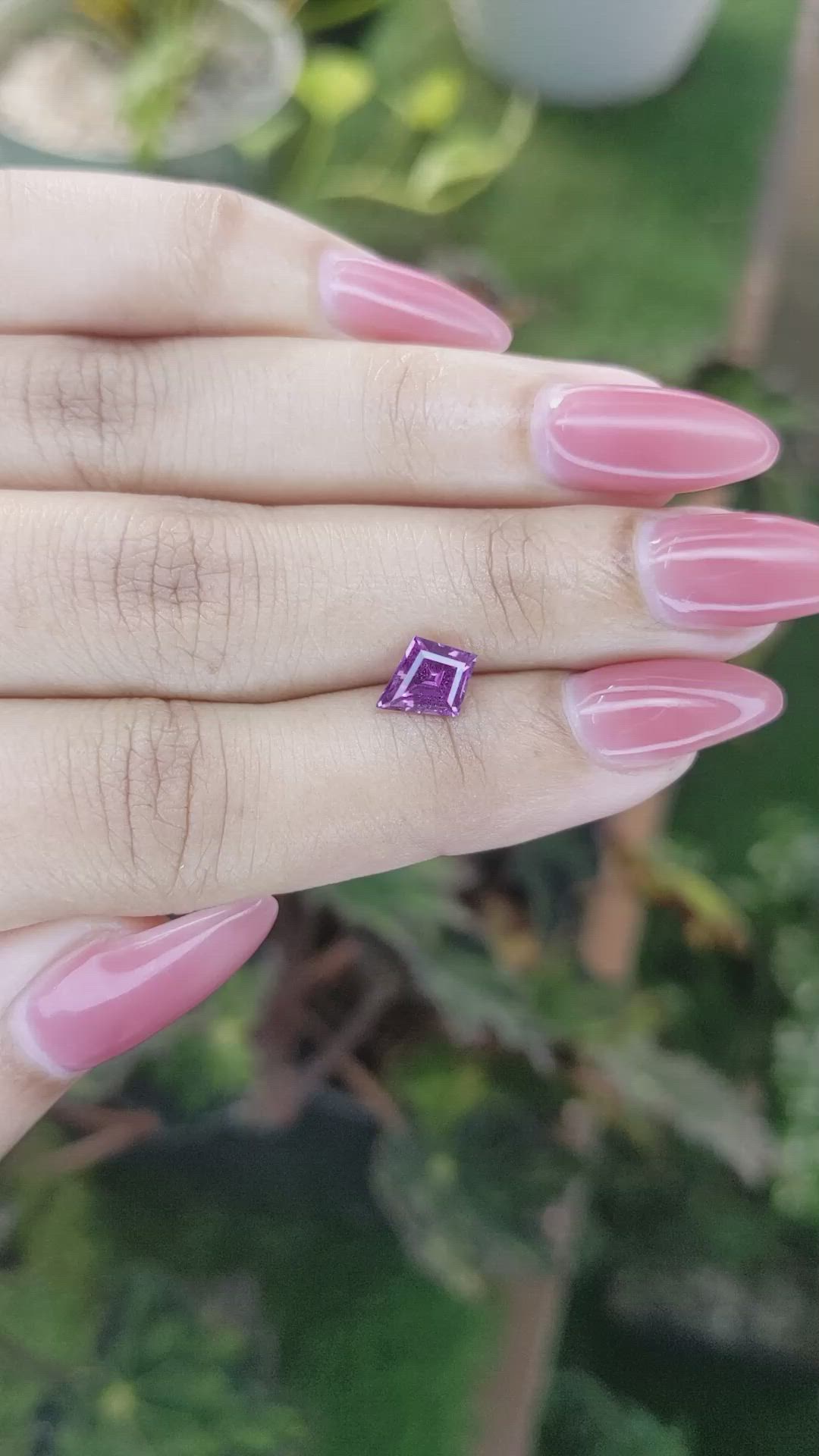 1.13 Ct. Pinkish Purple Sapphire from Ceylon (Sri Lanka) Size Video