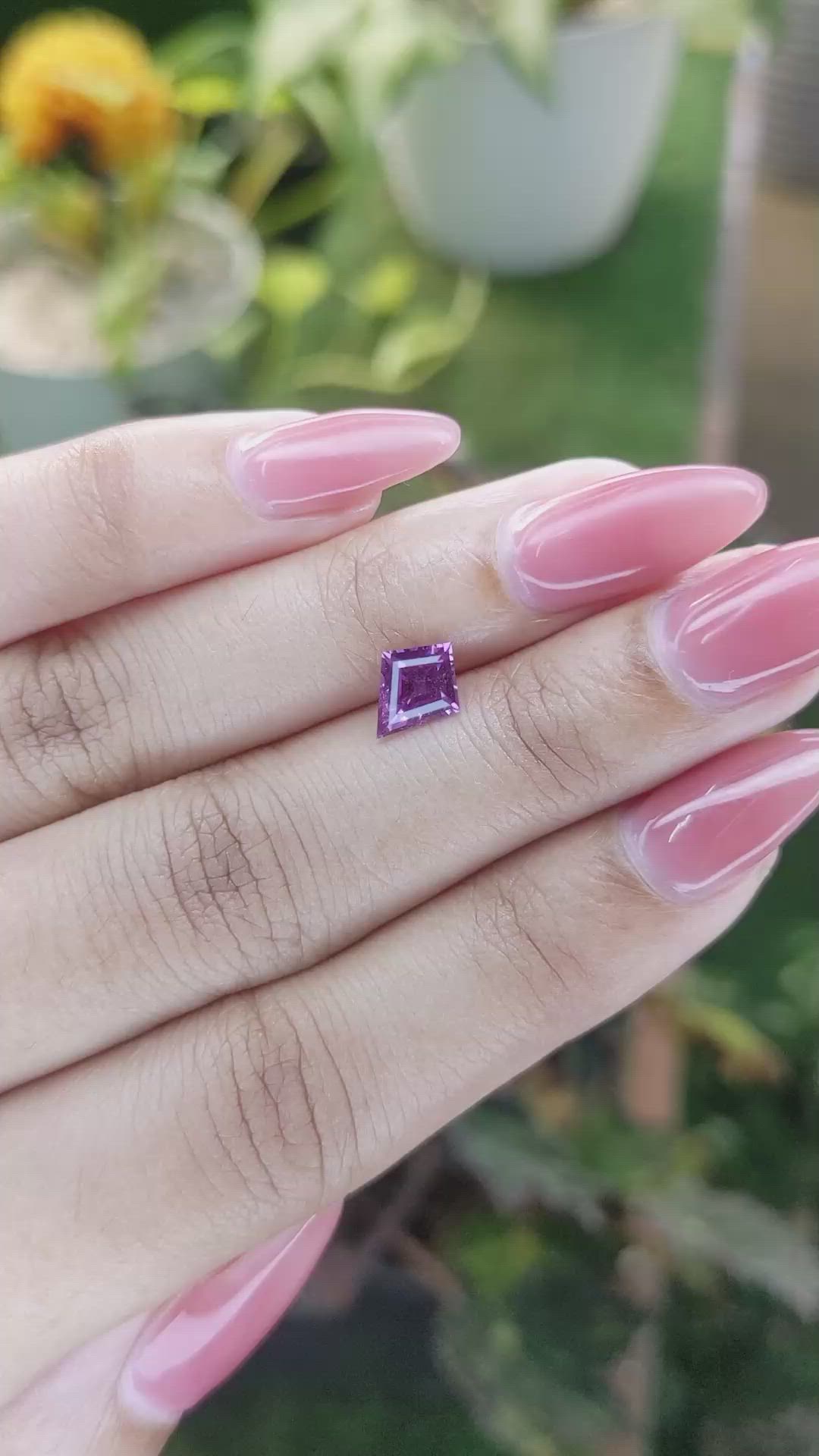 1.13 Ct. Pinkish Purple Sapphire from Ceylon (Sri Lanka) Size Video