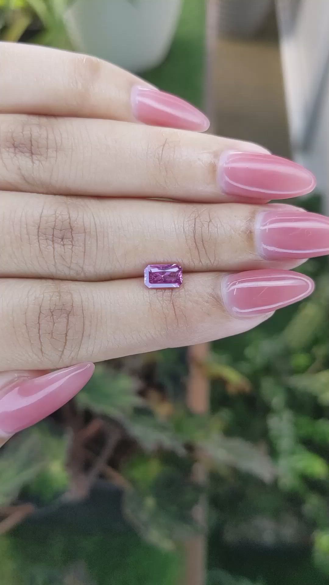 0.98 Ct. Pinkish Purple Sapphire from Ceylon (Sri Lanka) Size Video