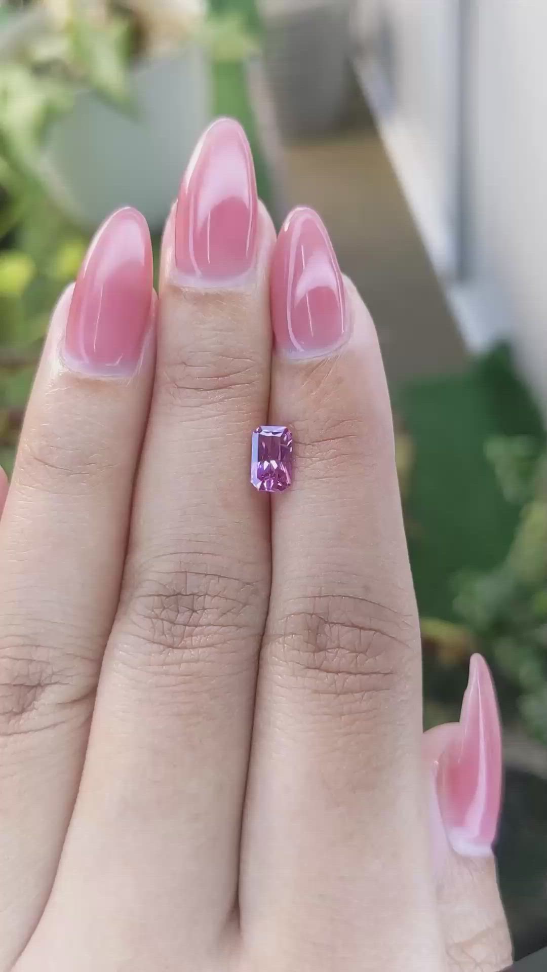 0.98 Ct. Pinkish Purple Sapphire from Ceylon (Sri Lanka) Size Video