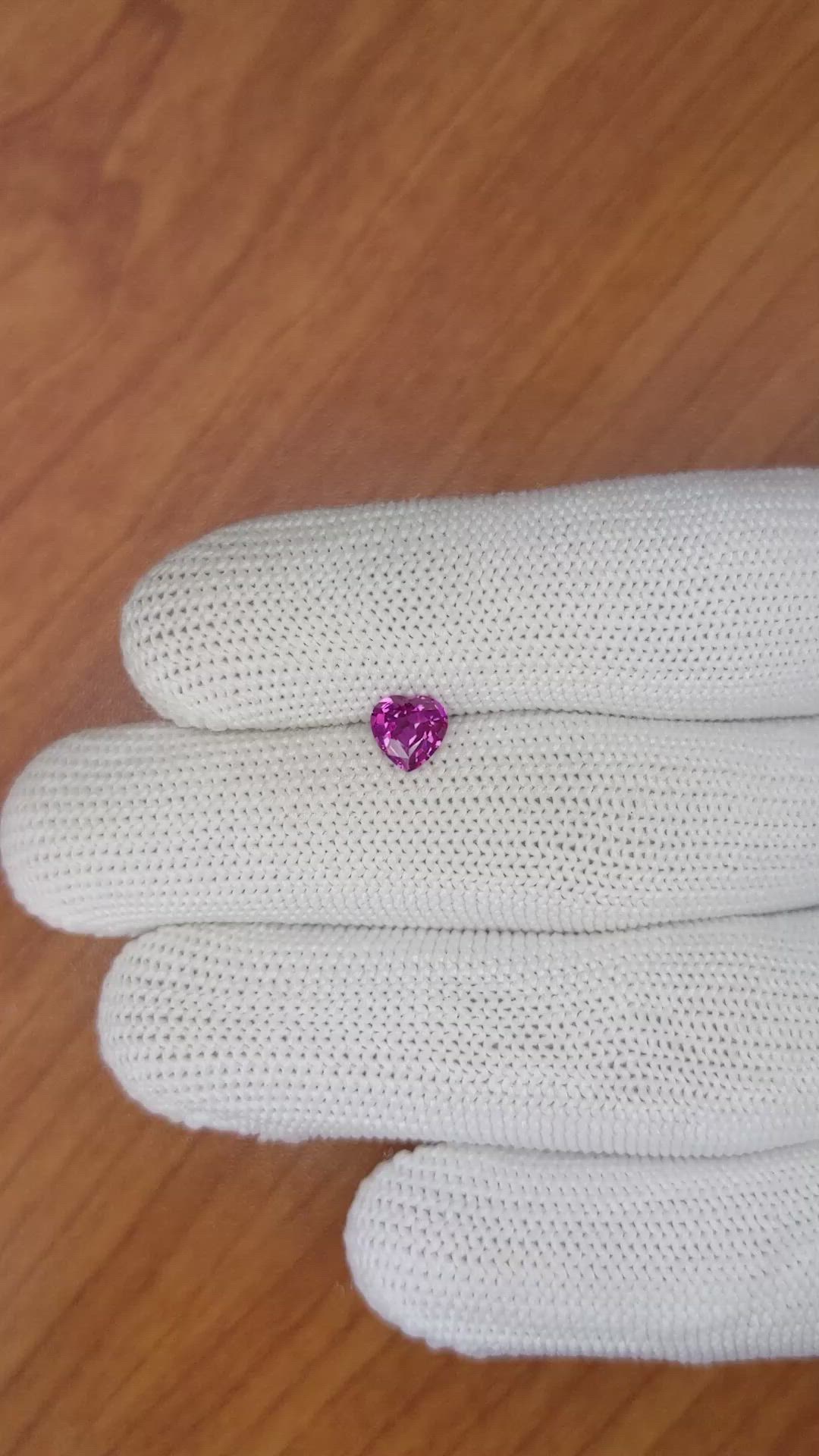 0.82 Ct. Purplish Pink Sapphire from Ceylon (Sri Lanka) Size Video