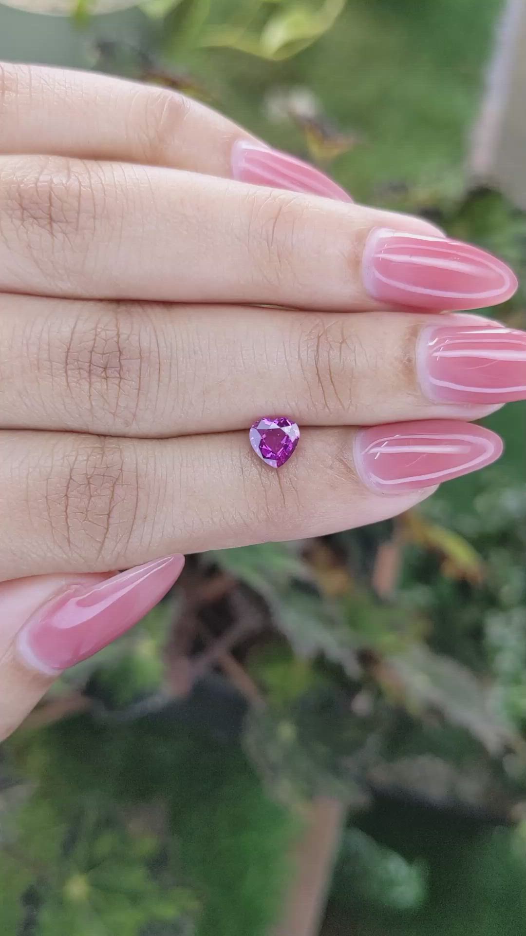 0.82 Ct. Purplish Pink Sapphire from Ceylon (Sri Lanka) Size Video
