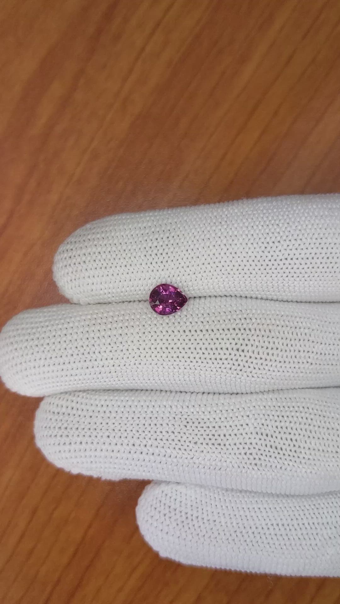 0.94 Ct. Pink Sapphire from Ceylon (Sri Lanka) Size Video