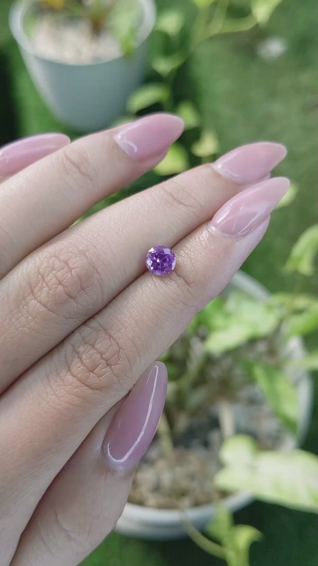 1.11 Ct. Pinkish Purple Sapphire from Ceylon (Sri Lanka) Size Video