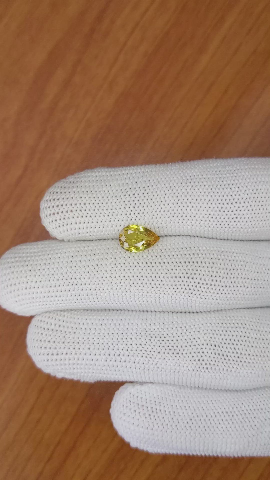 1.17 Ct. Orangish Yellow Sapphire from Ceylon (Sri Lanka) Size Video