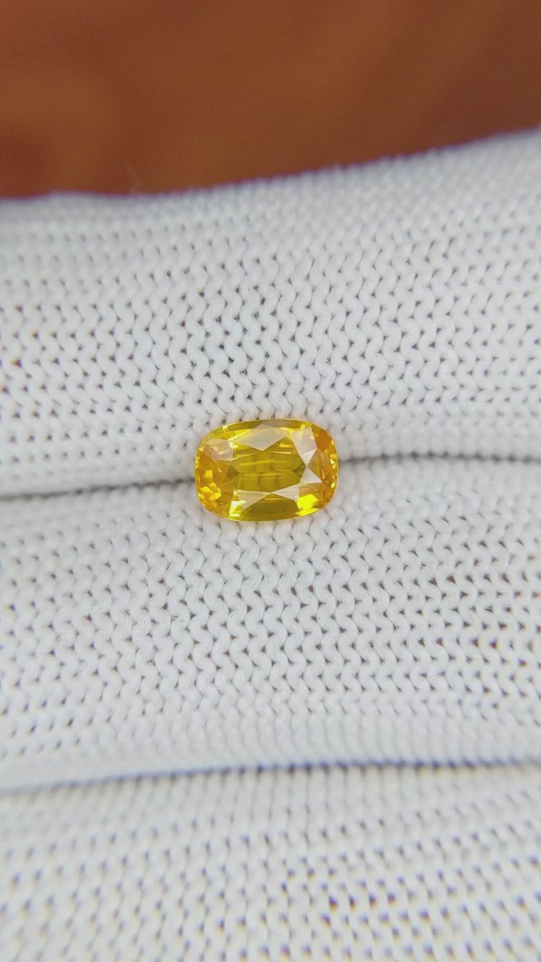 1.18 Ct. Orangish Yellow Sapphire from Ceylon (Sri Lanka) Size Video