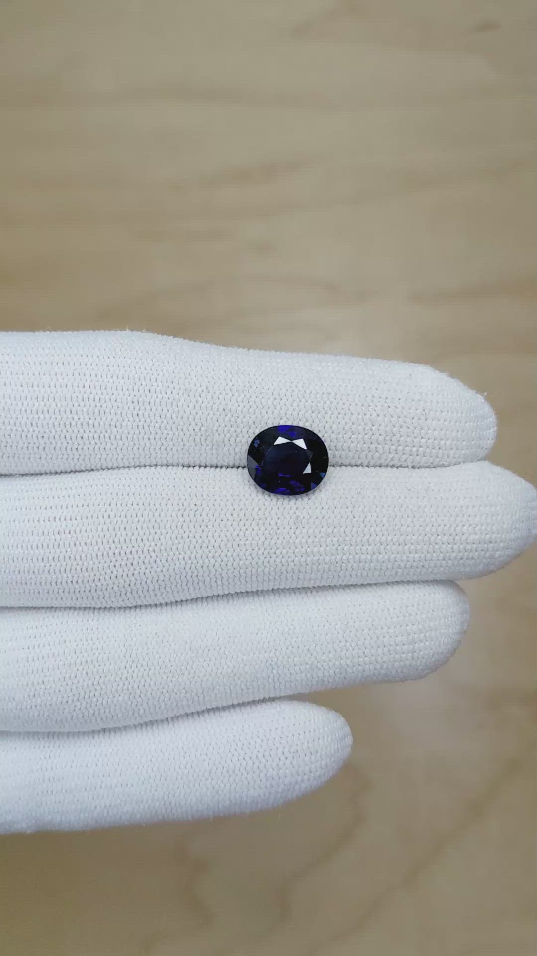 3.64 Ct. Blue Sapphire from Ceylon (Sri Lanka) Size Video