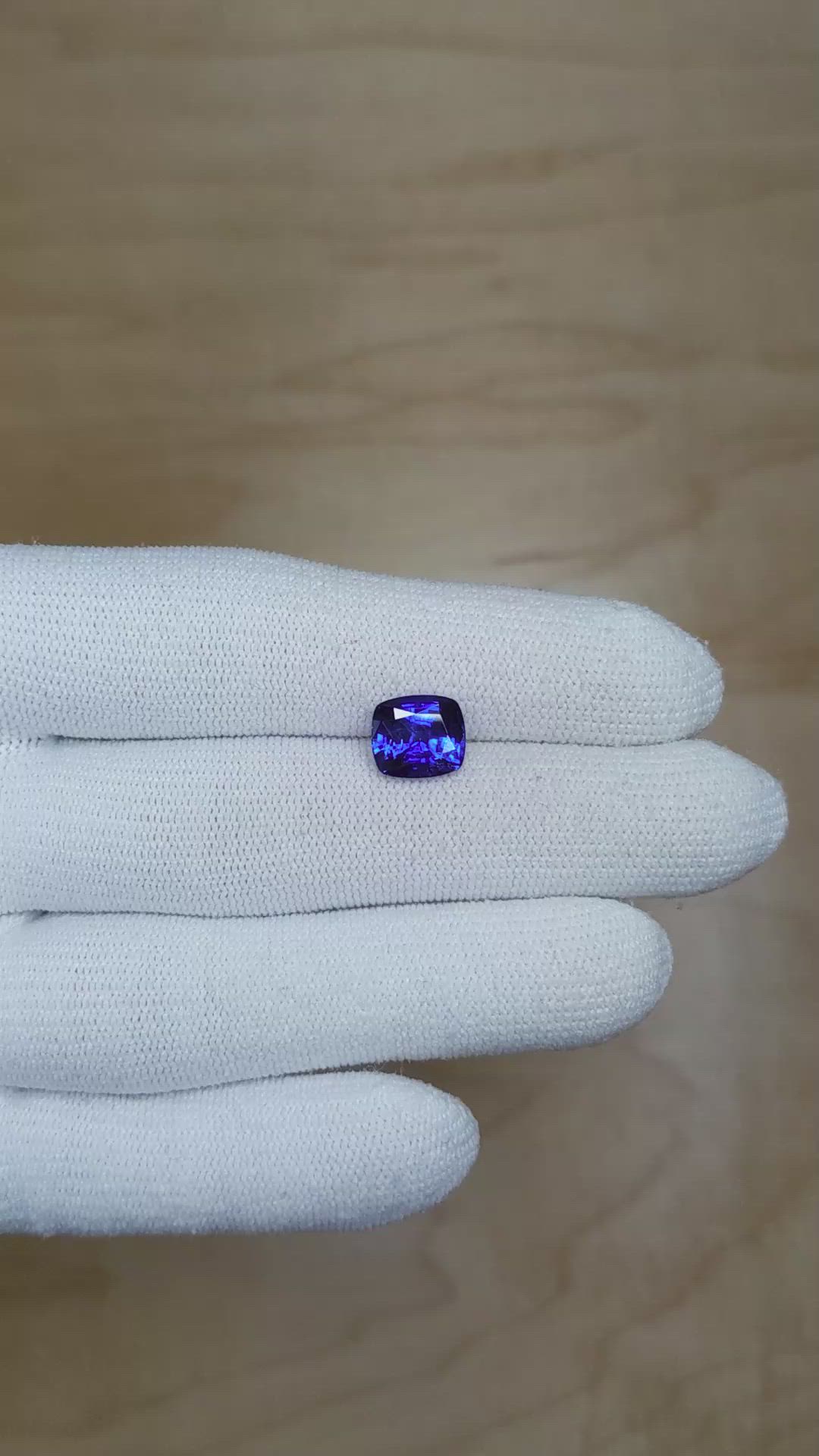 3.57 Ct. Blue Sapphire from Ceylon (Sri Lanka) Size Video