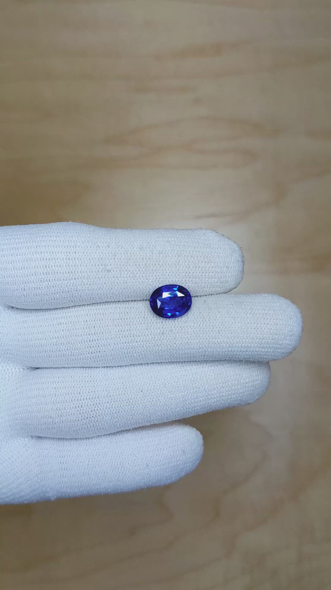 3.02 Ct. Blue Sapphire from Ceylon (Sri Lanka) Size Video
