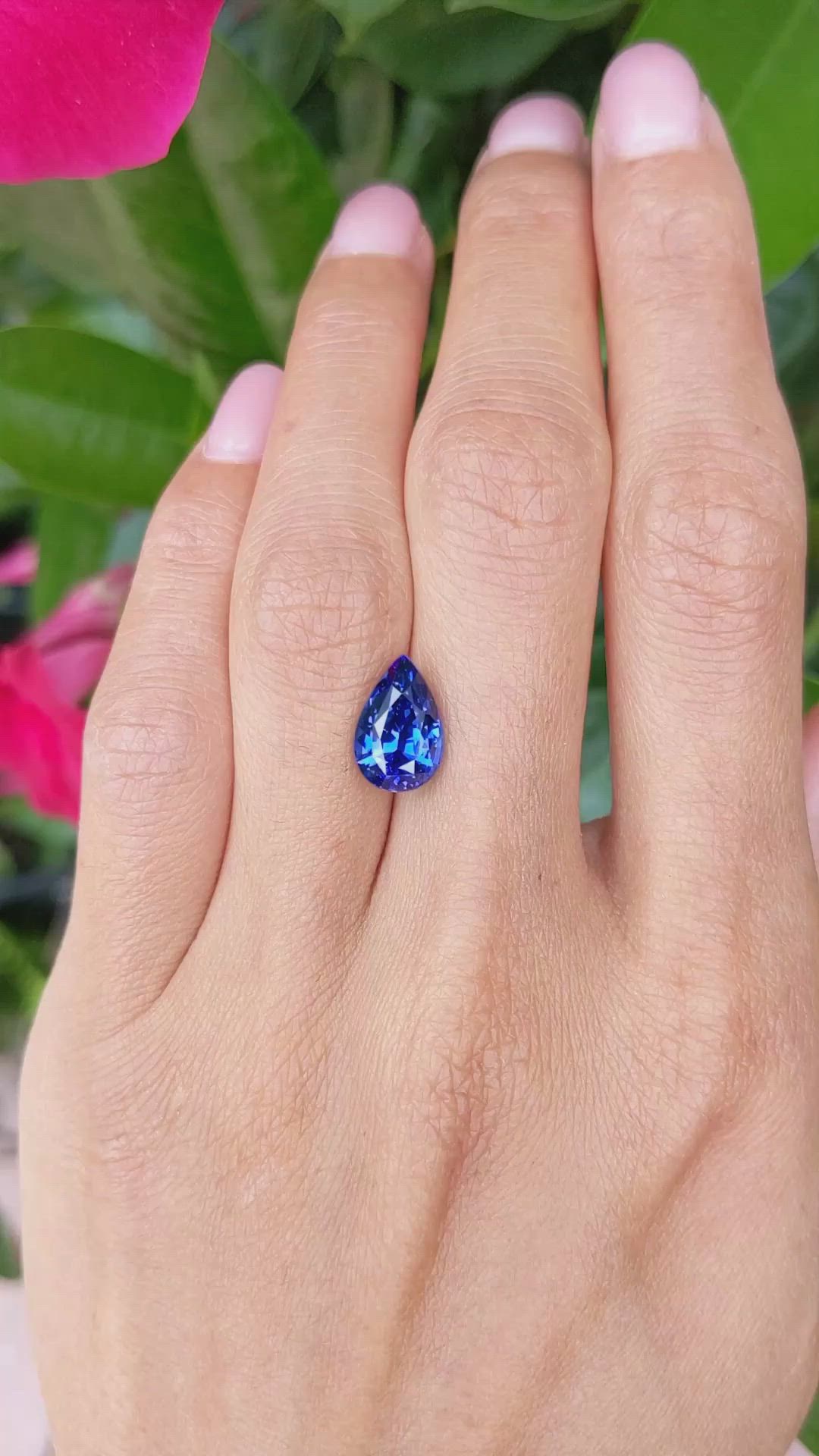 4.40 Ct. Blue Sapphire from Ceylon (Sri Lanka) Size Video