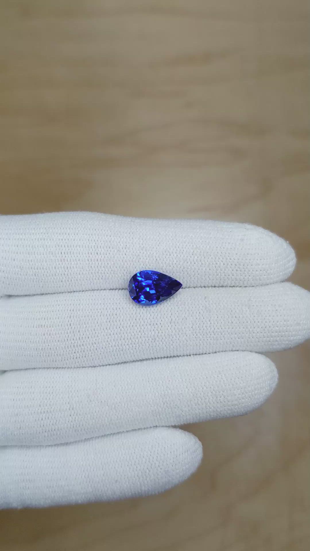 4.40 Ct. Blue Sapphire from Ceylon (Sri Lanka) Size Video