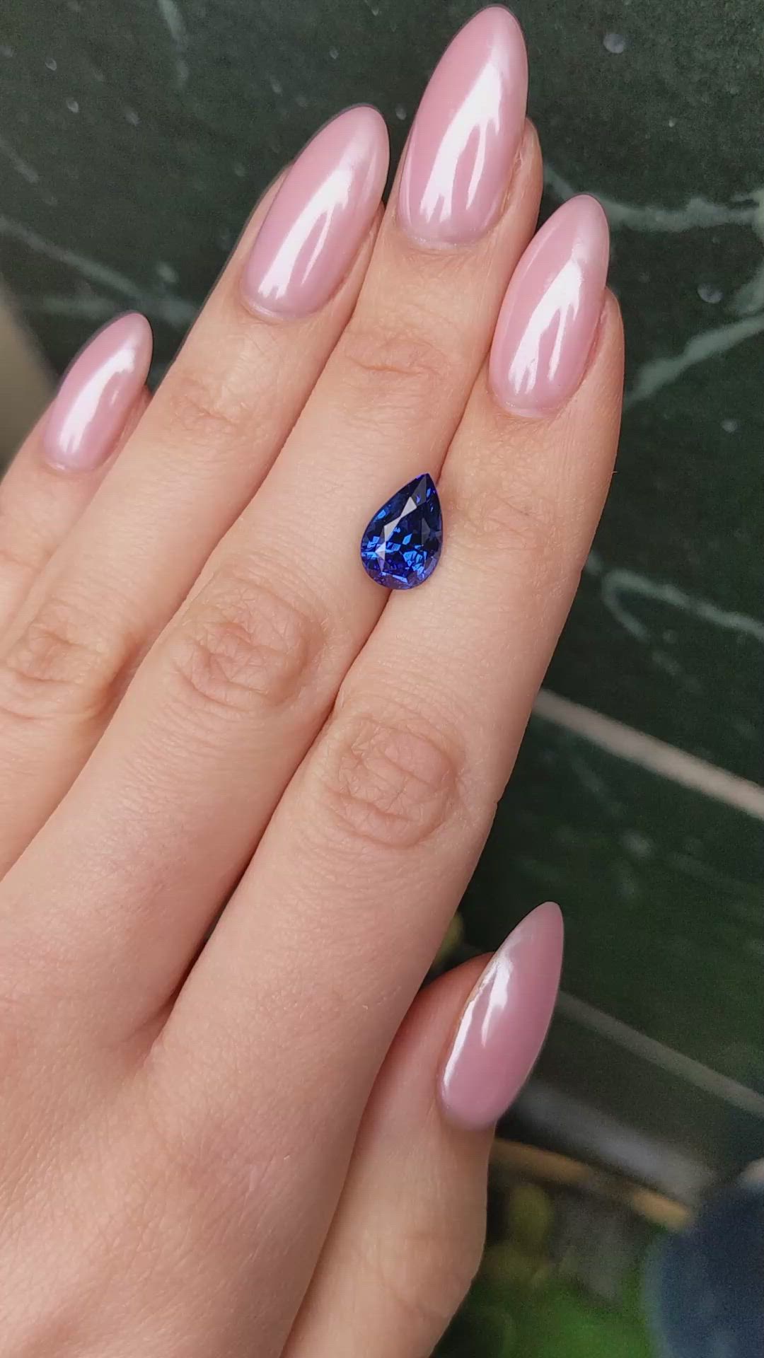 4.40 Ct. Blue Sapphire from Ceylon (Sri Lanka) Size Video