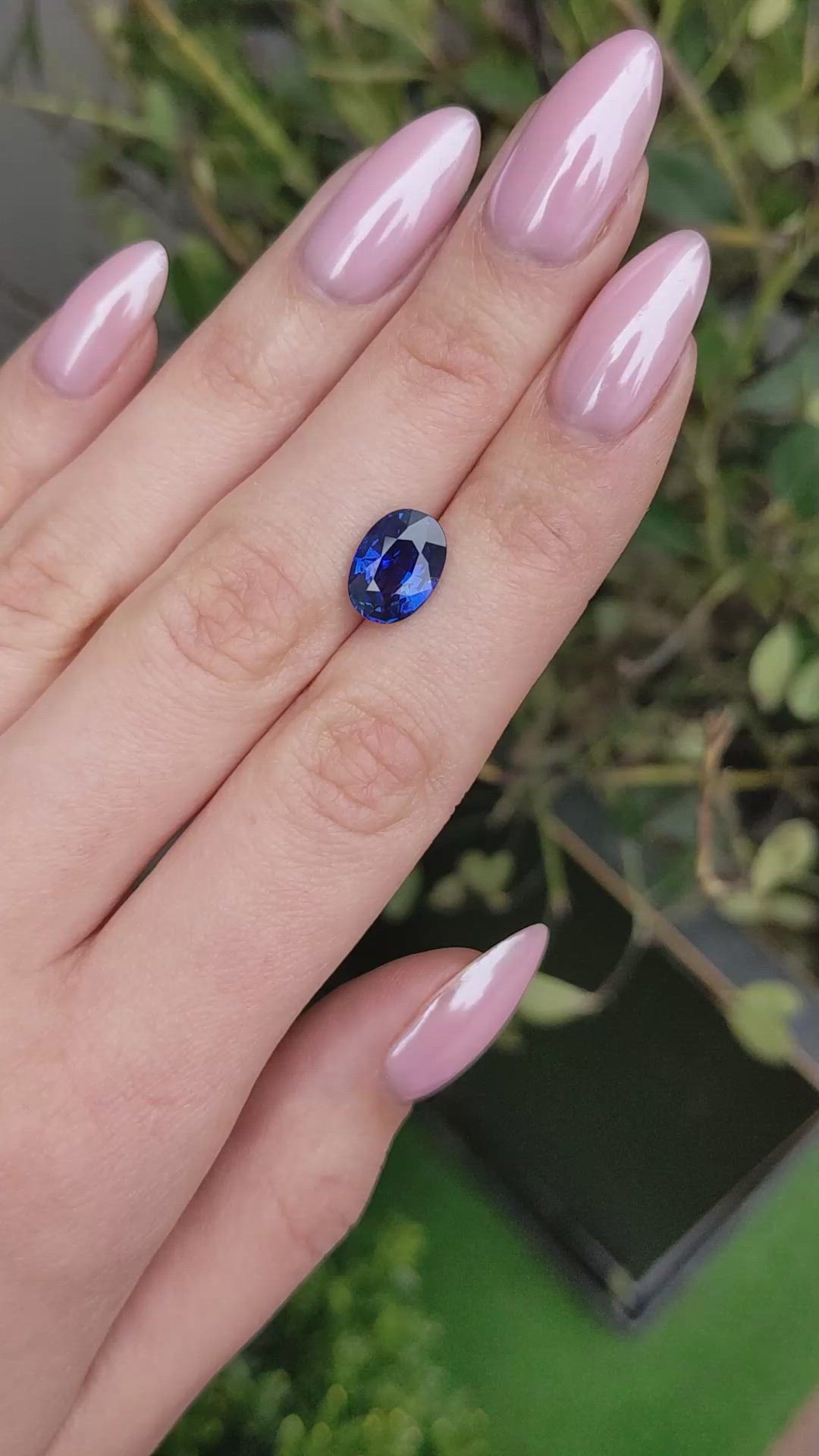 3.97 Ct. Blue Sapphire from Ceylon (Sri Lanka) Size Video