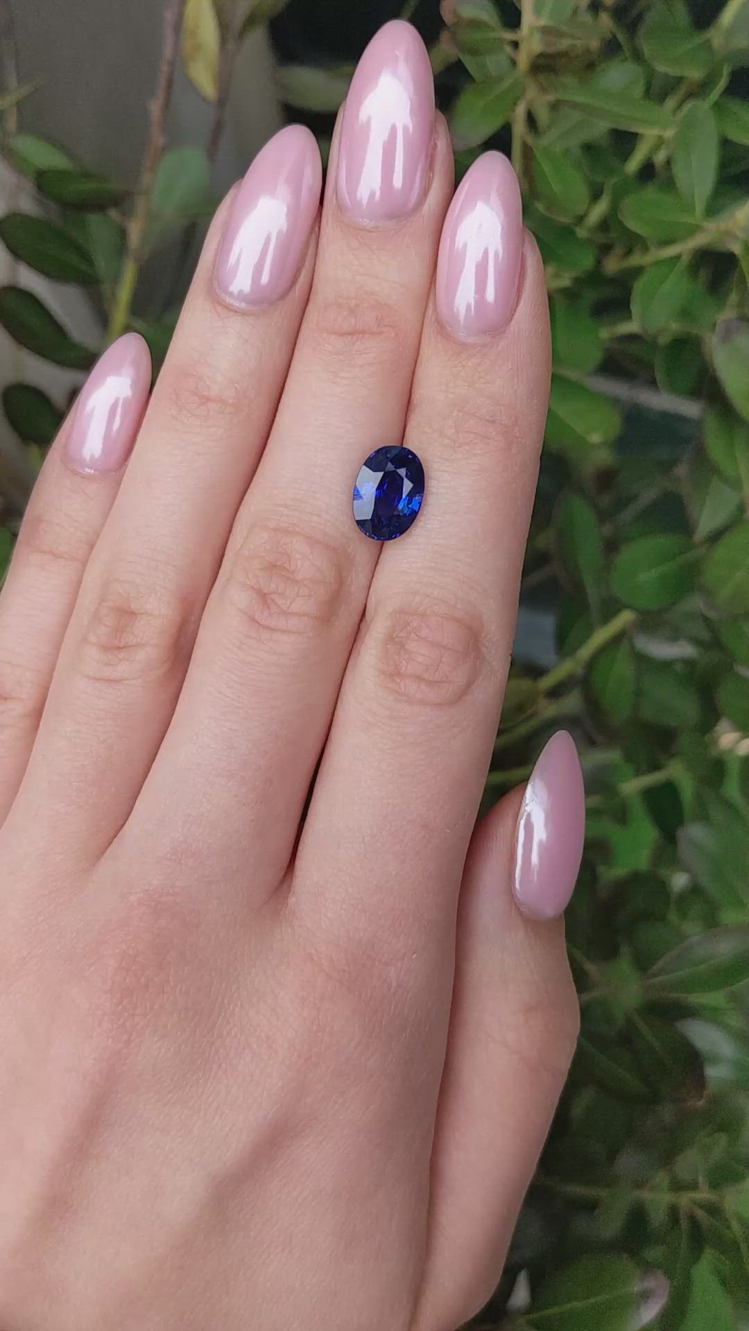 3.97 Ct. Blue Sapphire from Ceylon (Sri Lanka) Size Video