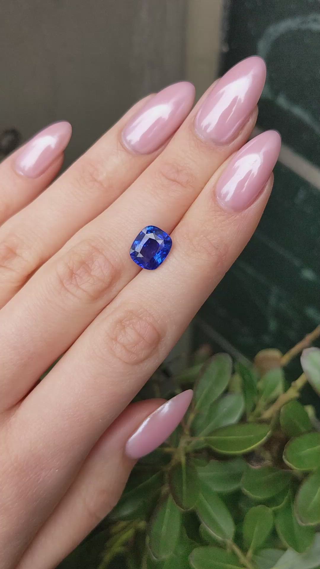 4.50 Ct. Blue Sapphire from Ceylon (Sri Lanka) Size Video