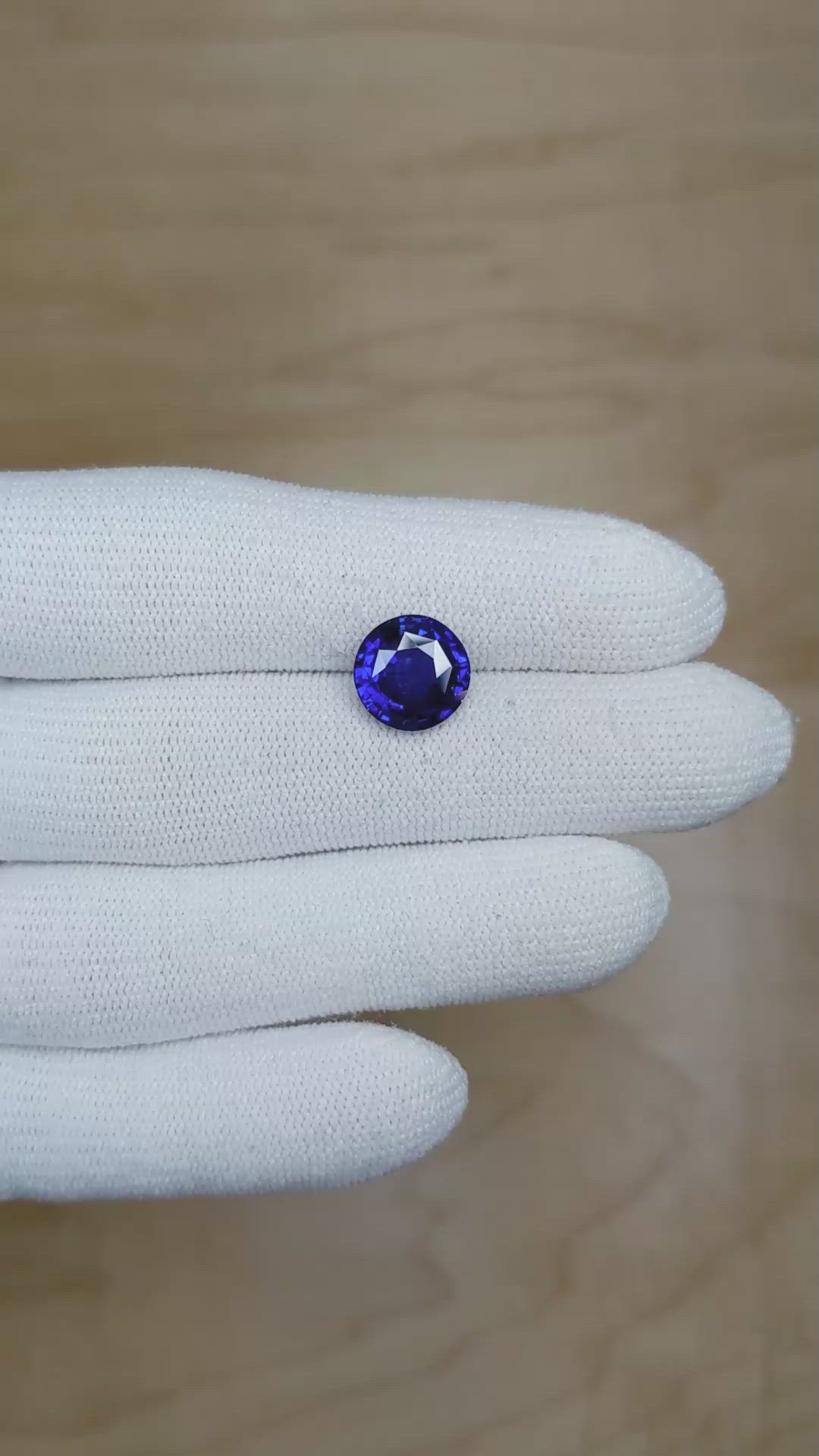 4.36 Ct. Blue Sapphire from Ceylon (Sri Lanka) Size Video
