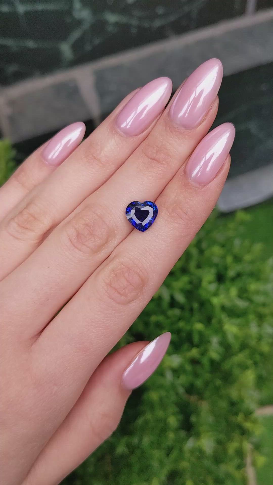 3.99 Ct. Blue Sapphire from Ceylon (Sri Lanka) Size Video