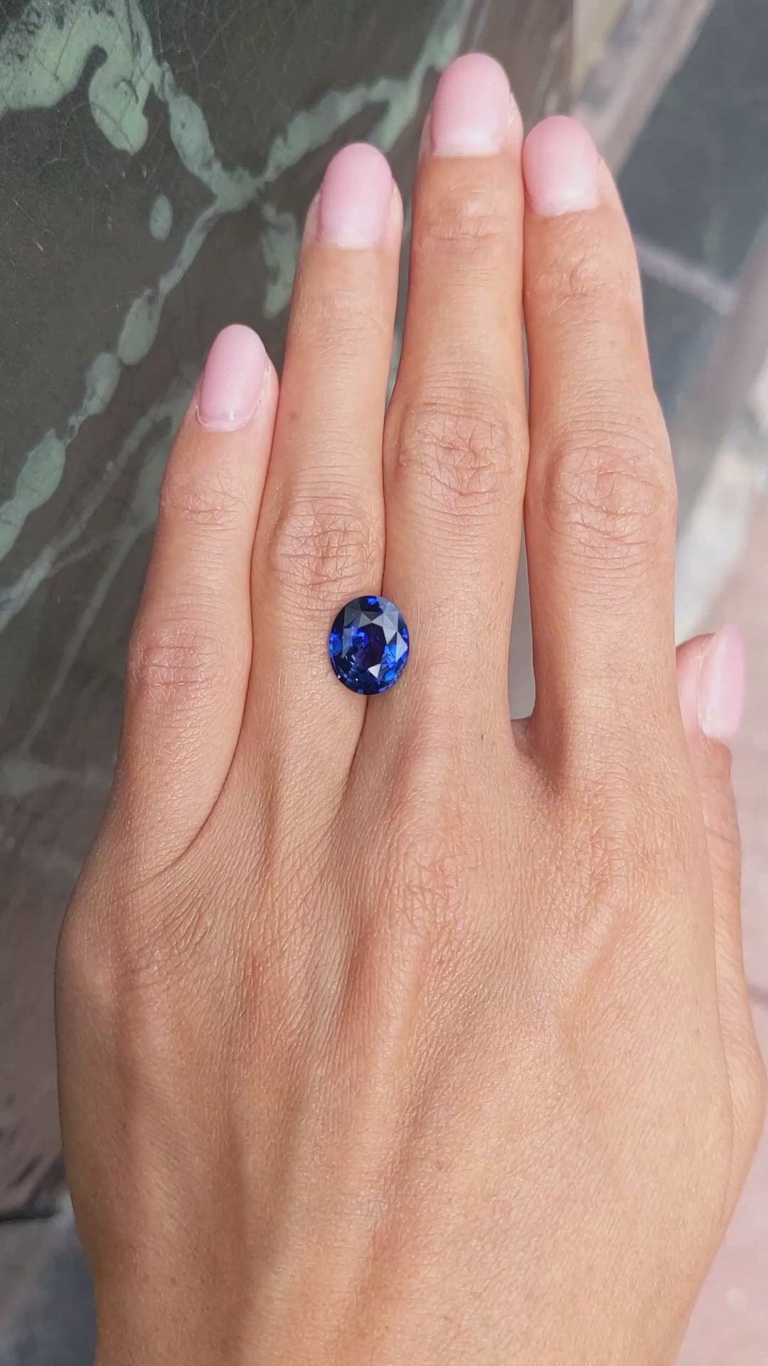 4.13 Ct. Blue Sapphire from Ceylon (Sri Lanka) Size Video