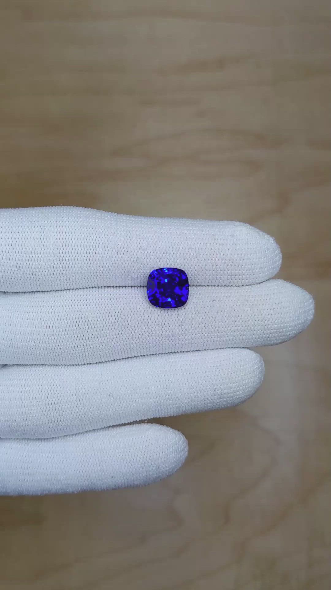 4.51 Ct. Blue Sapphire from Ceylon (Sri Lanka) Size Video