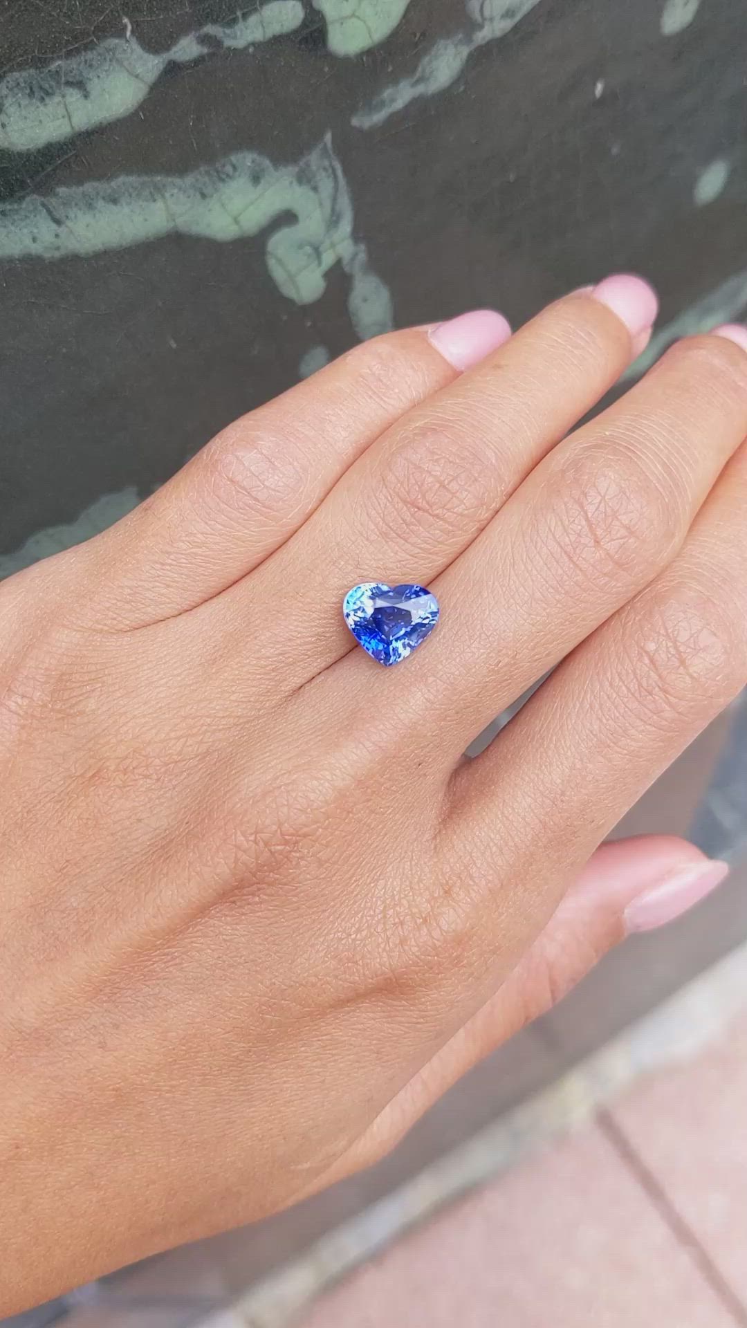 4.02 Ct. Blue Sapphire from Ceylon (Sri Lanka) Size Video