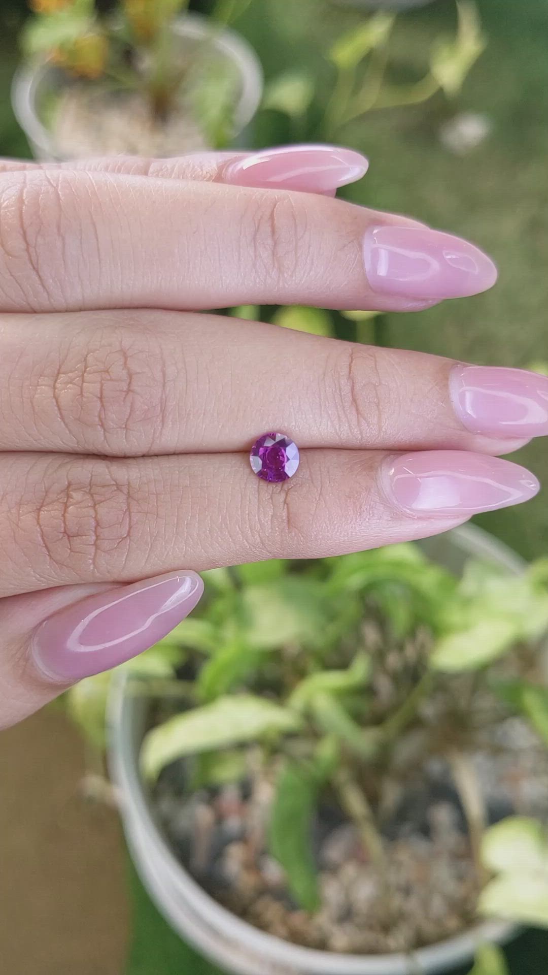 0.76 Ct. Purplish Pink Sapphire from Ceylon (Sri Lanka) Size Video