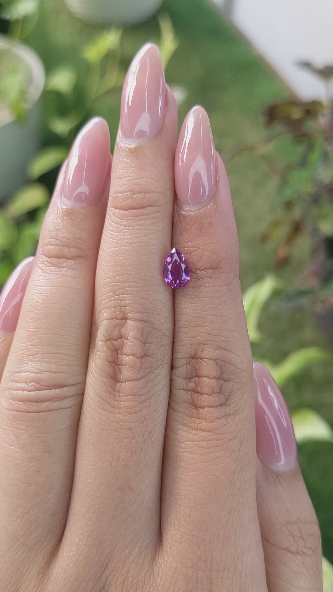 1.21 Ct. Pinkish Purple Sapphire from Ceylon (Sri Lanka) Size Video