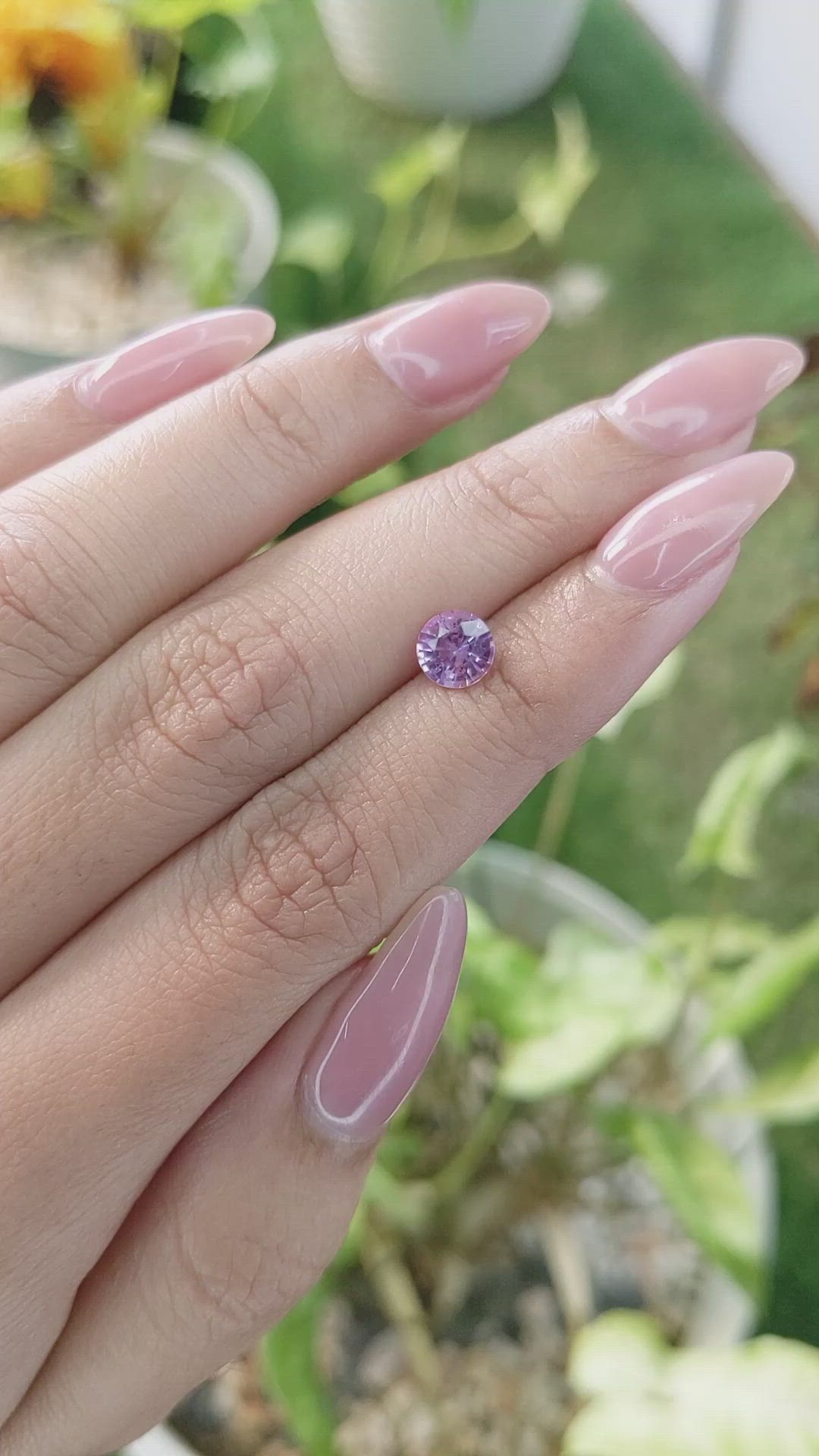 1.06 Ct. Pinkish Purple Sapphire from Ceylon (Sri Lanka) Size Video