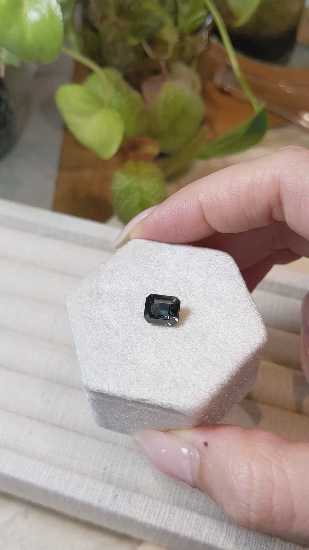 2.74 Ct. Color Change Sapphire from Ceylon (Sri Lanka) Size Video
