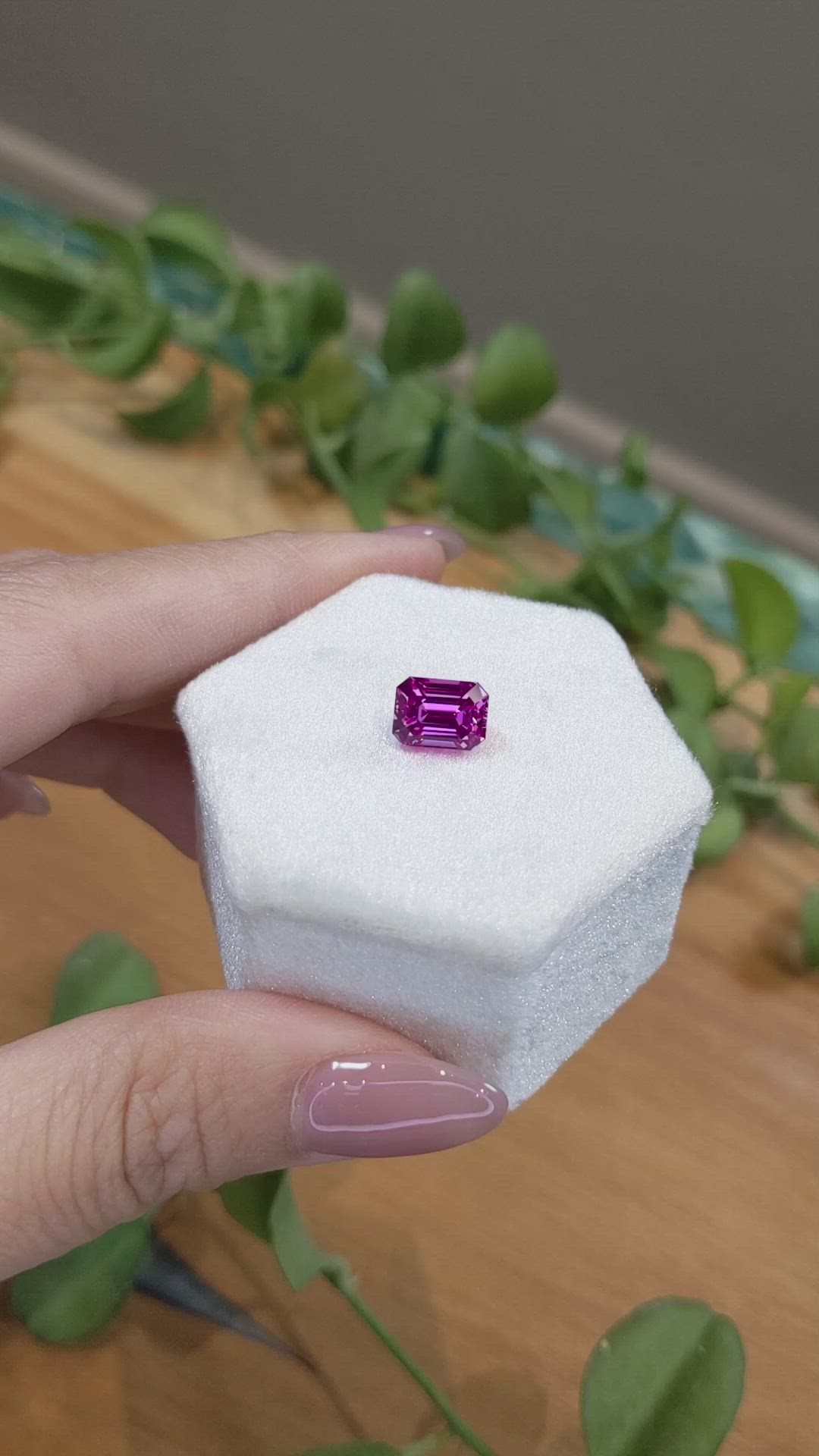 3.13 Ct. Pink Sapphire from Ceylon (Sri Lanka) Size Video