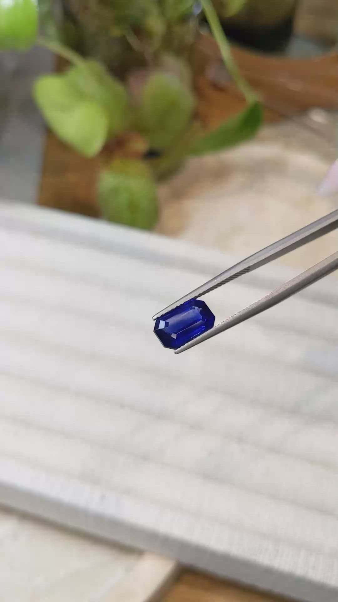3.15 Ct. Blue Sapphire from Ceylon (Sri Lanka) Size Video
