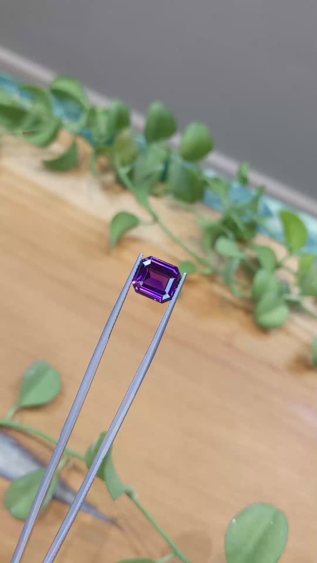 5.03 Ct. Purple Sapphire from Ceylon (Sri Lanka) Size Video