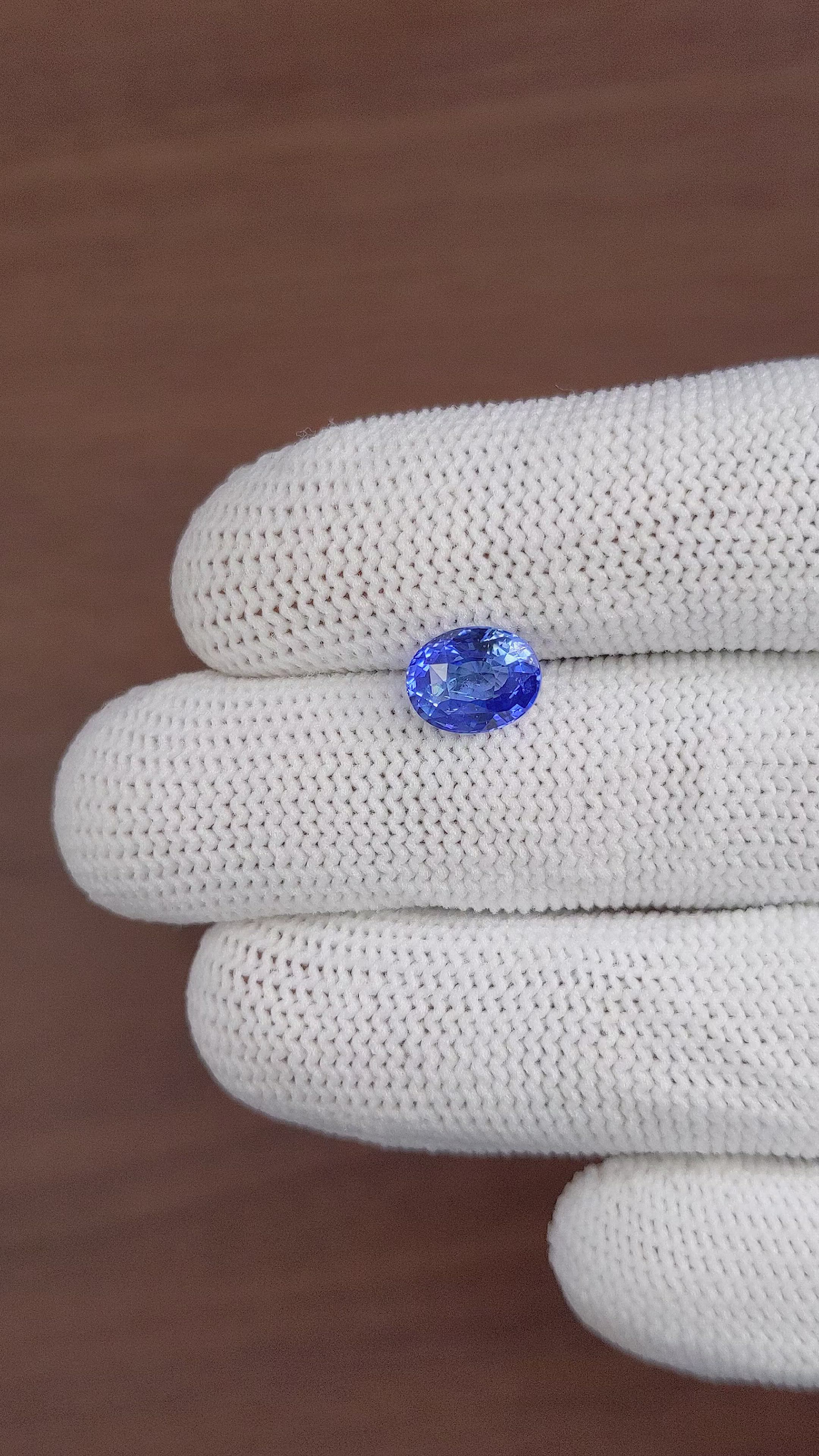 2.57 Ct. Blue Sapphire from Ceylon (Sri Lanka) Size Video